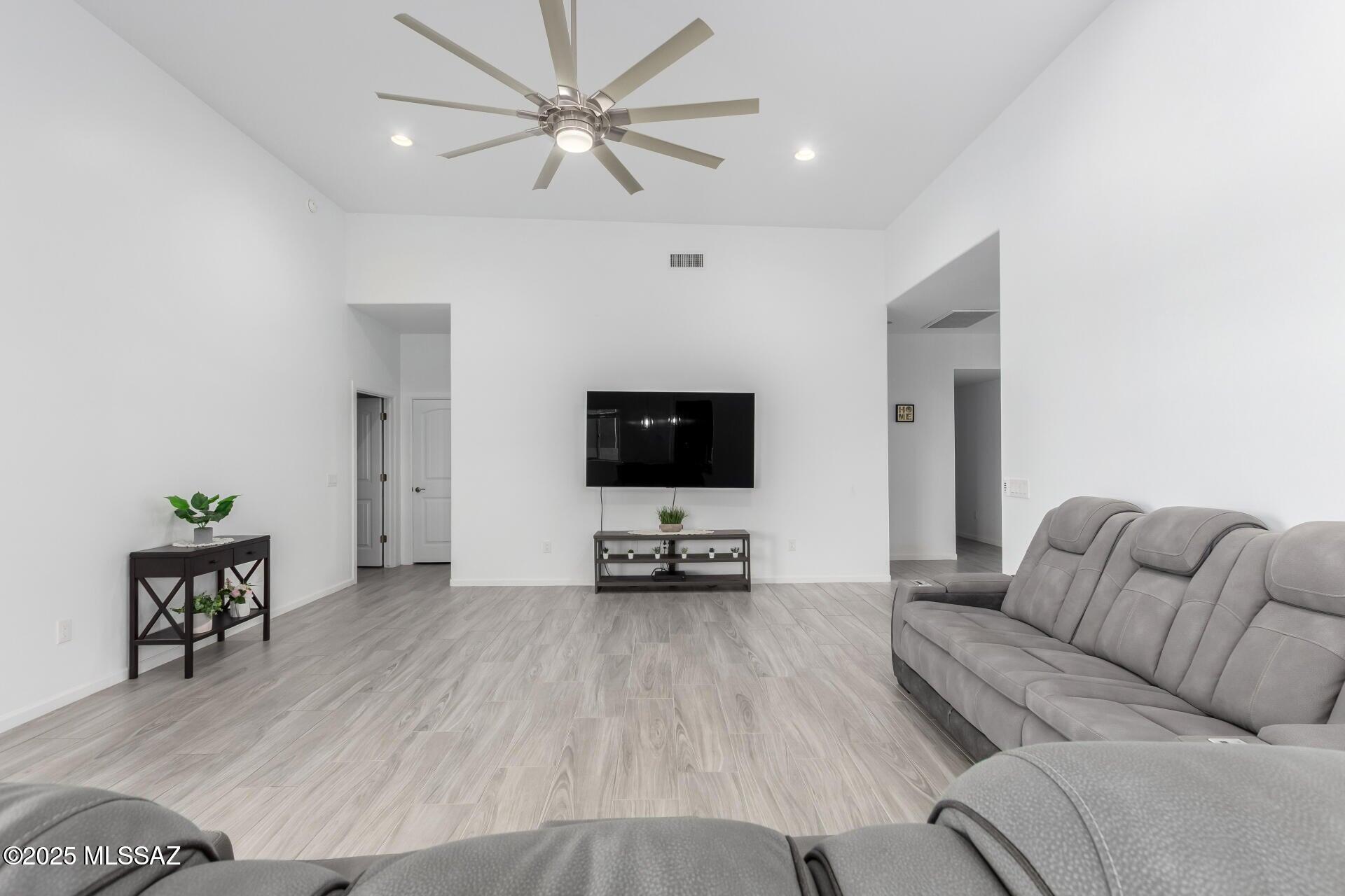 1168 N Slot Canyon Place