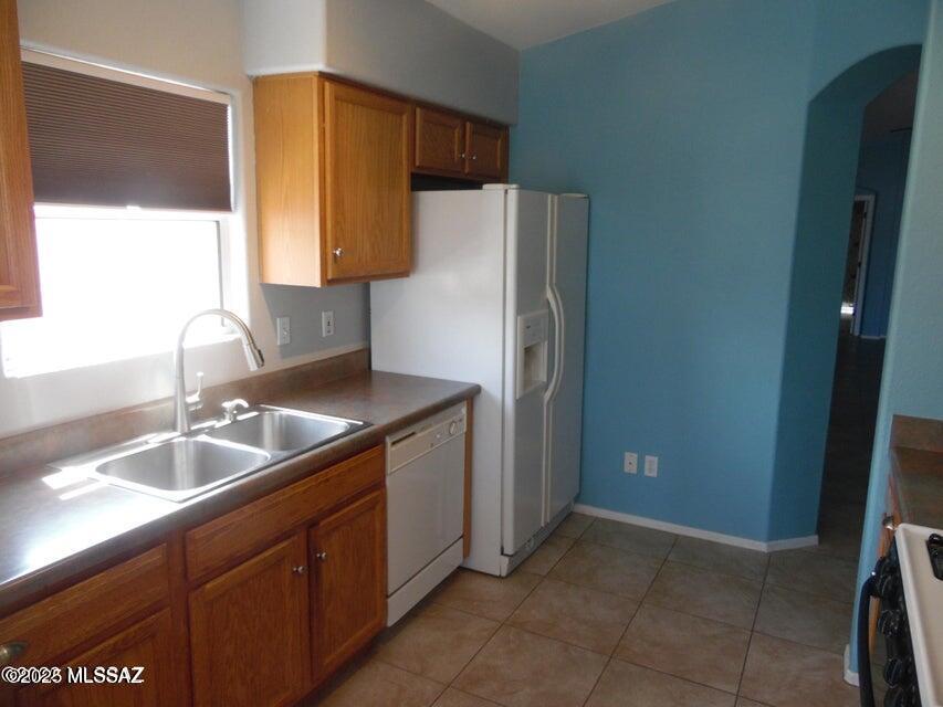 Tucson, Arizona 85745, United States, 3 Bedrooms Bedrooms, ,2 BathroomsBathrooms,Residential,Active,172935