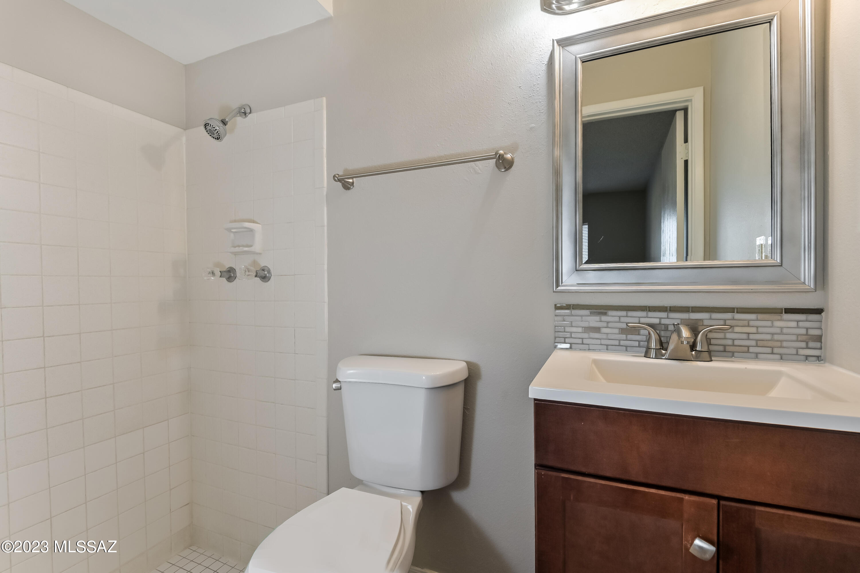 Gessler Heights II (1-15) - Residential Lease