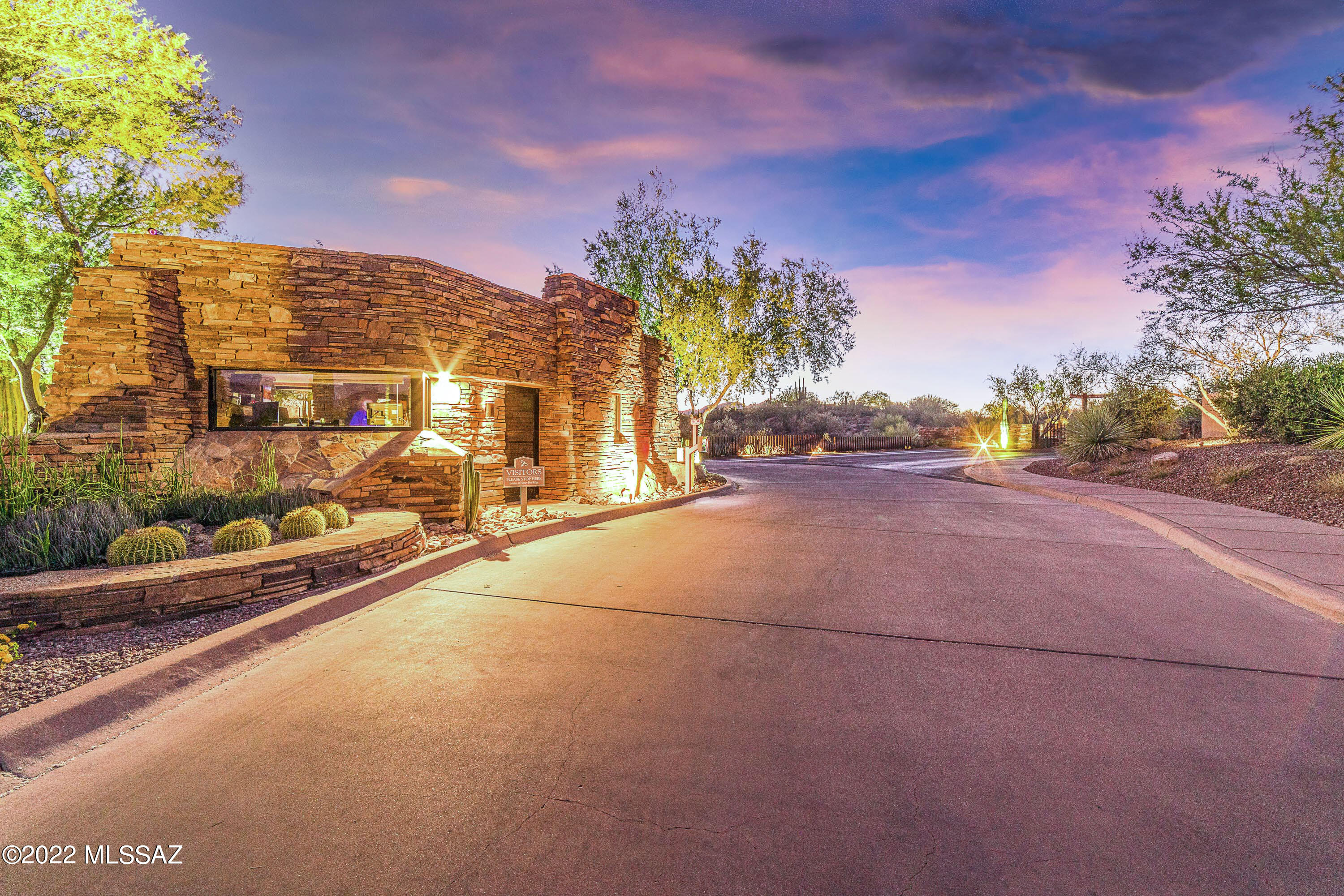 Honey Bee Ridge(The Estates At) - Residential