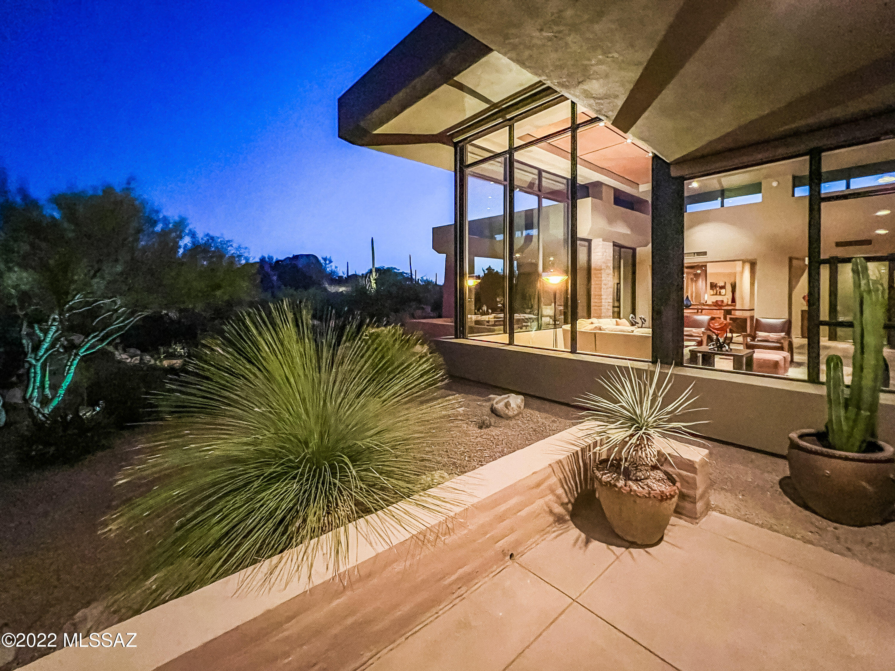 Honey Bee Ridge(The Estates At) - Residential