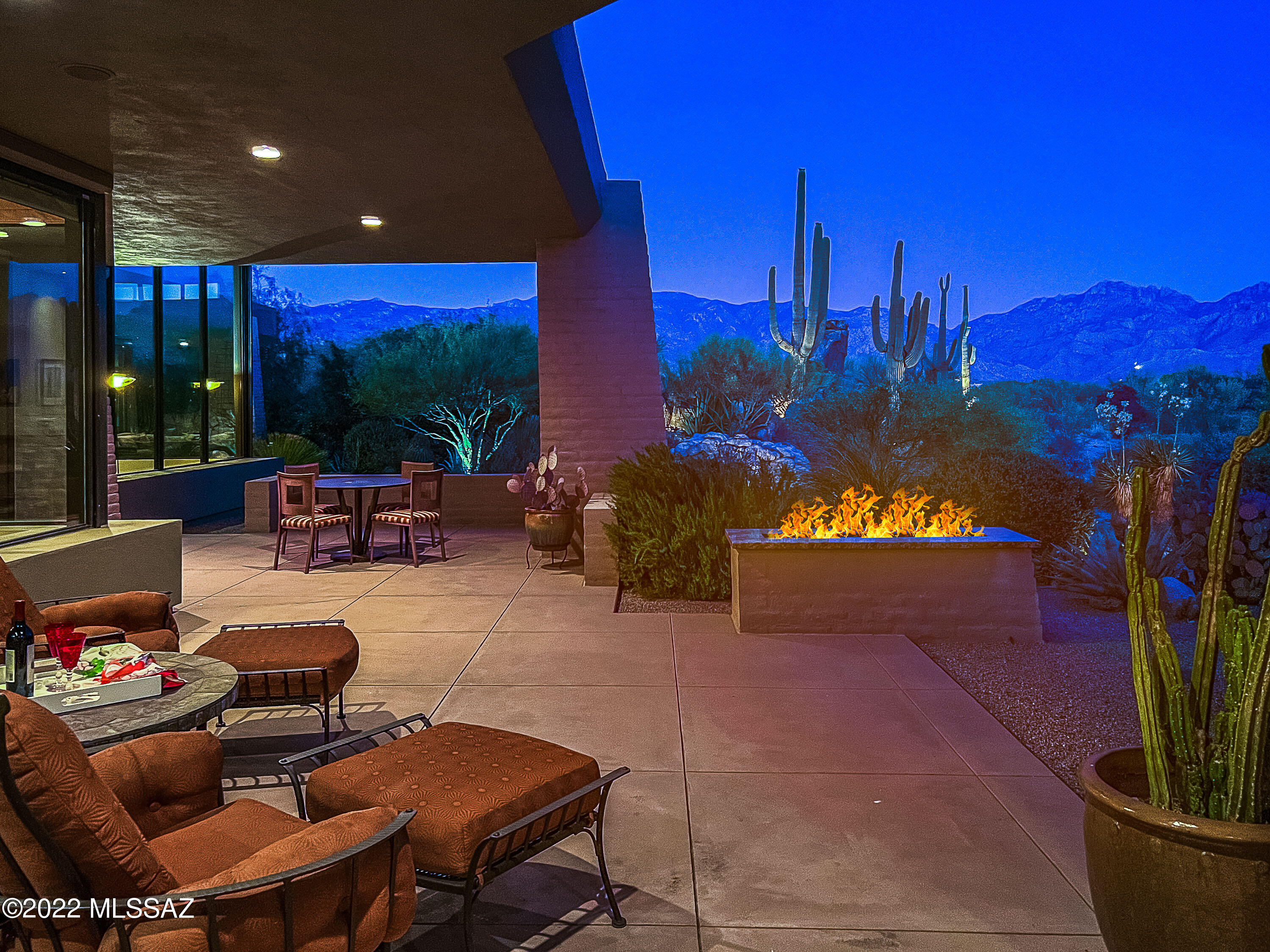 Honey Bee Ridge(The Estates At) - Residential