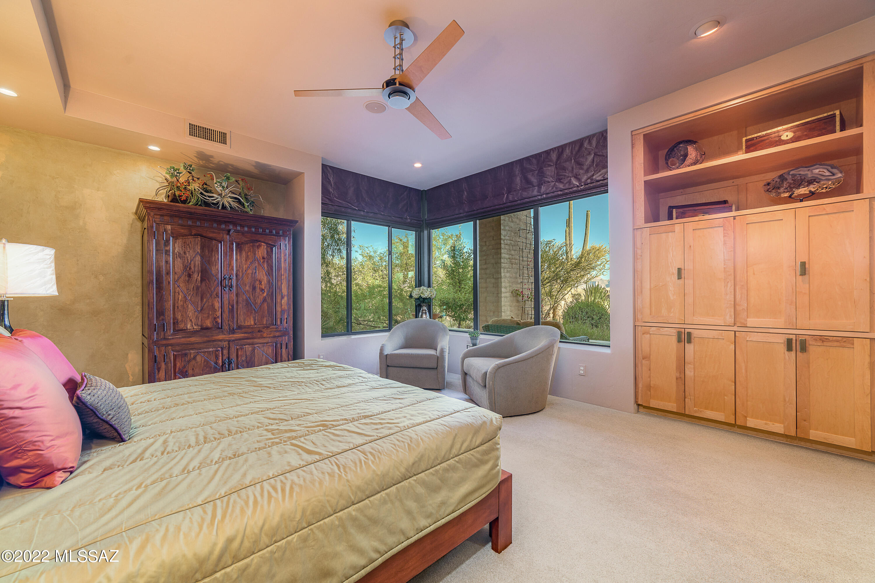 Honey Bee Ridge(The Estates At) - Residential