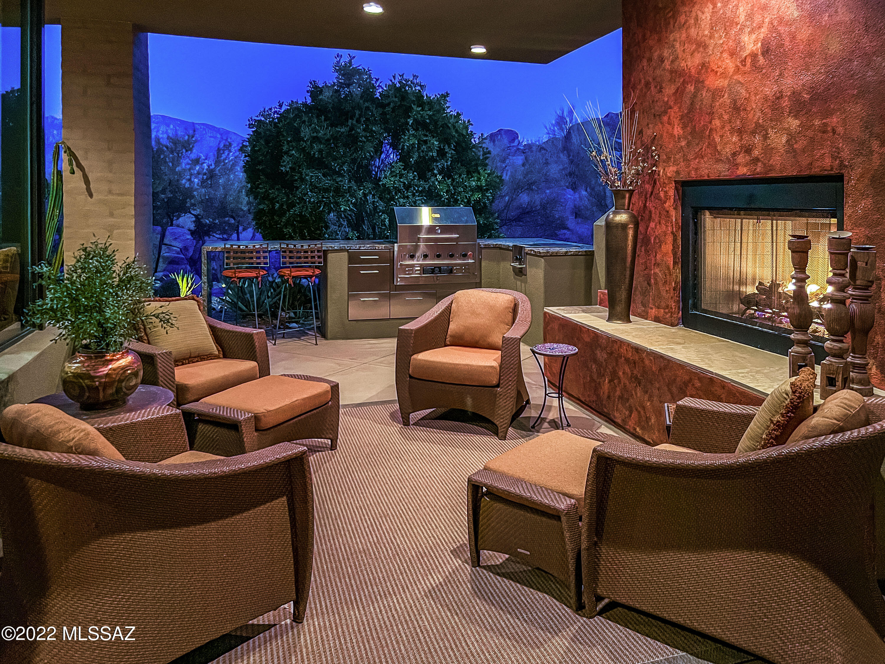 Honey Bee Ridge(The Estates At) - Residential