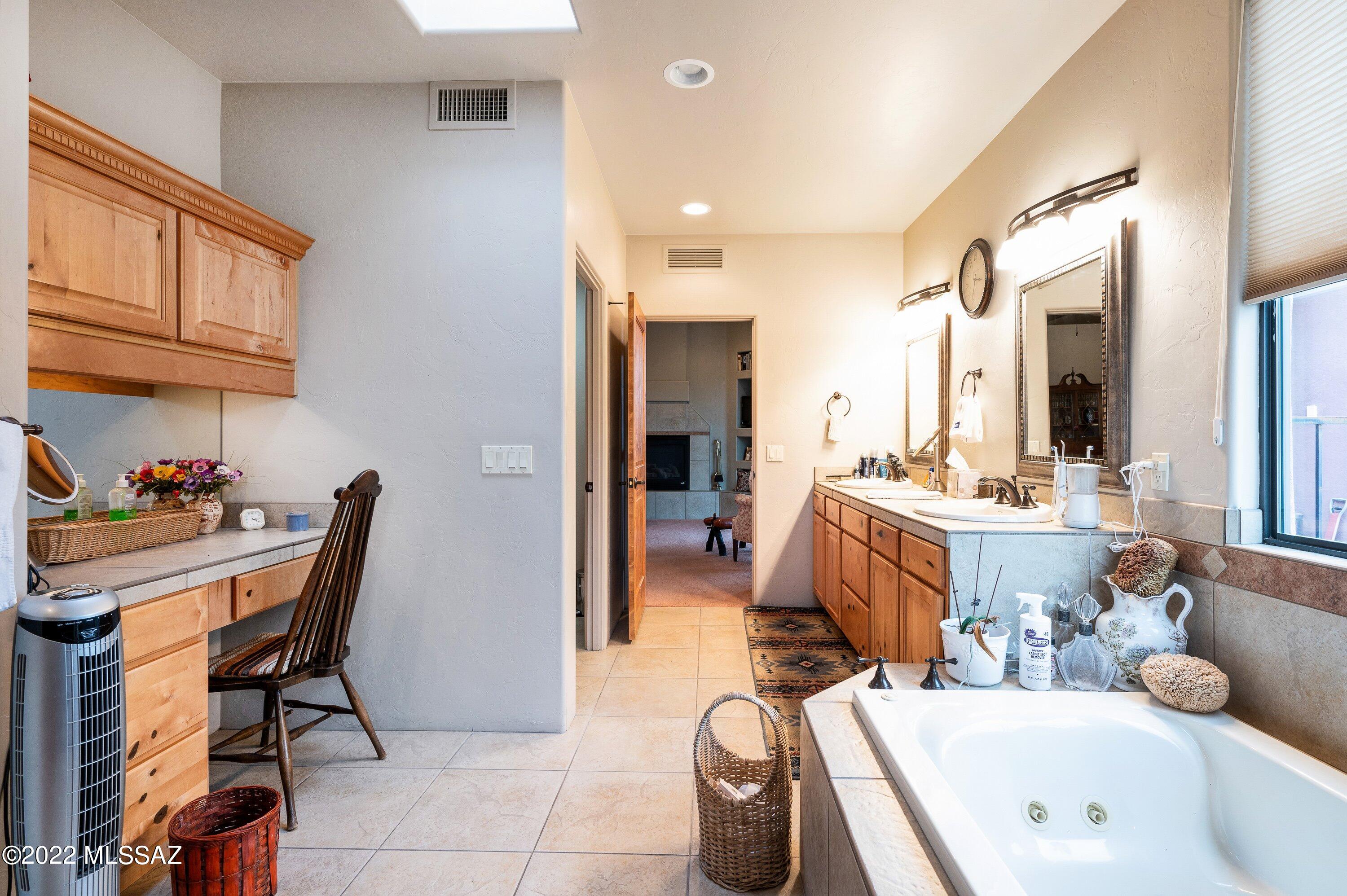 Coyote Creek (1-395) - Residential