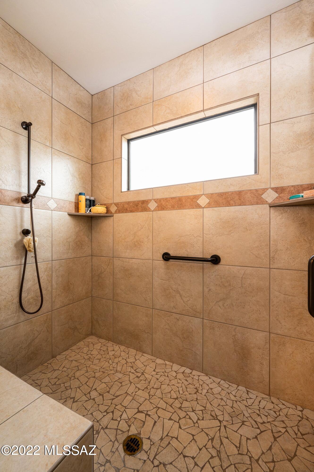 Coyote Creek (1-395) - Residential
