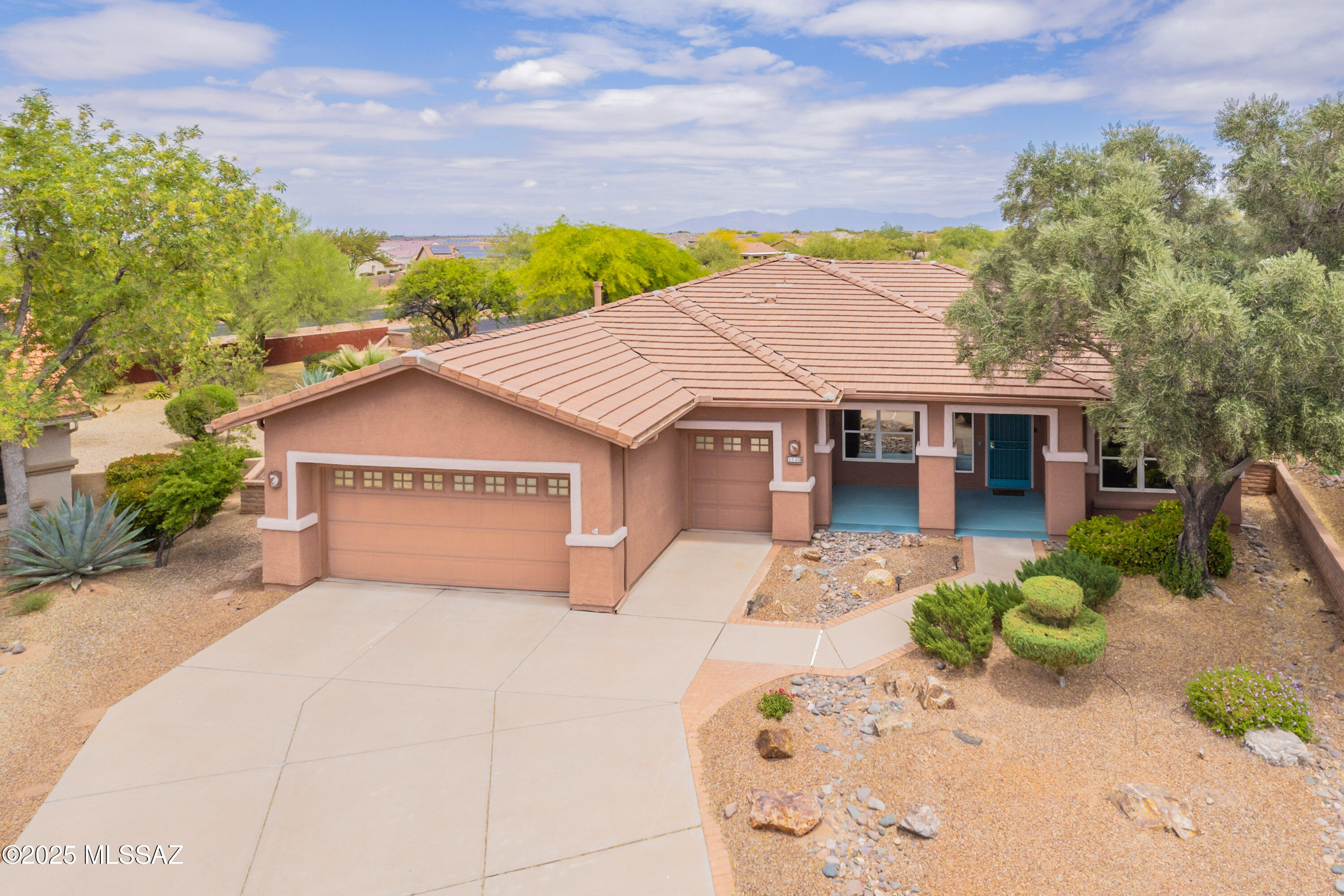 1580 N Sage Sparrow Road