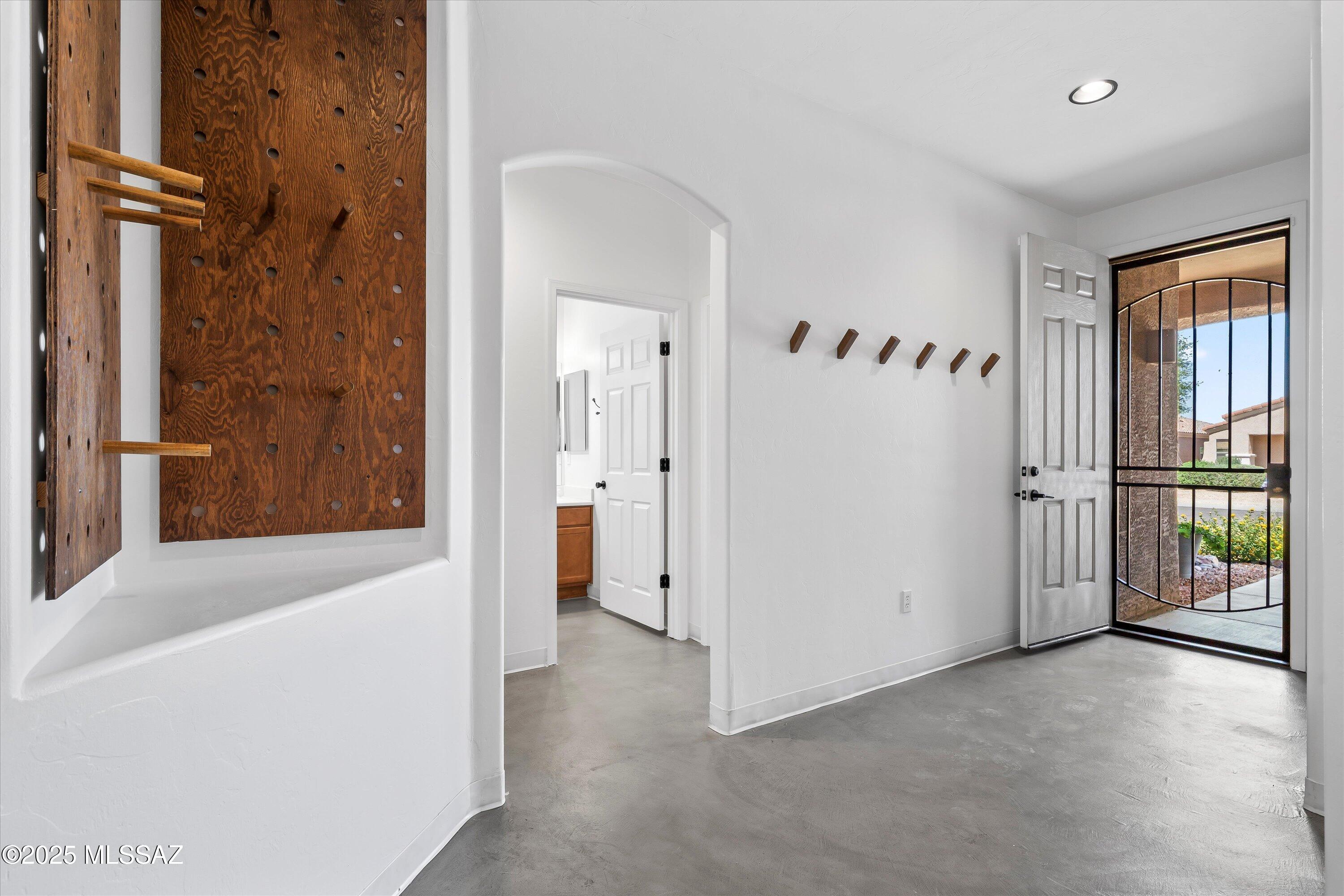 2256 E Stone Stable Drive