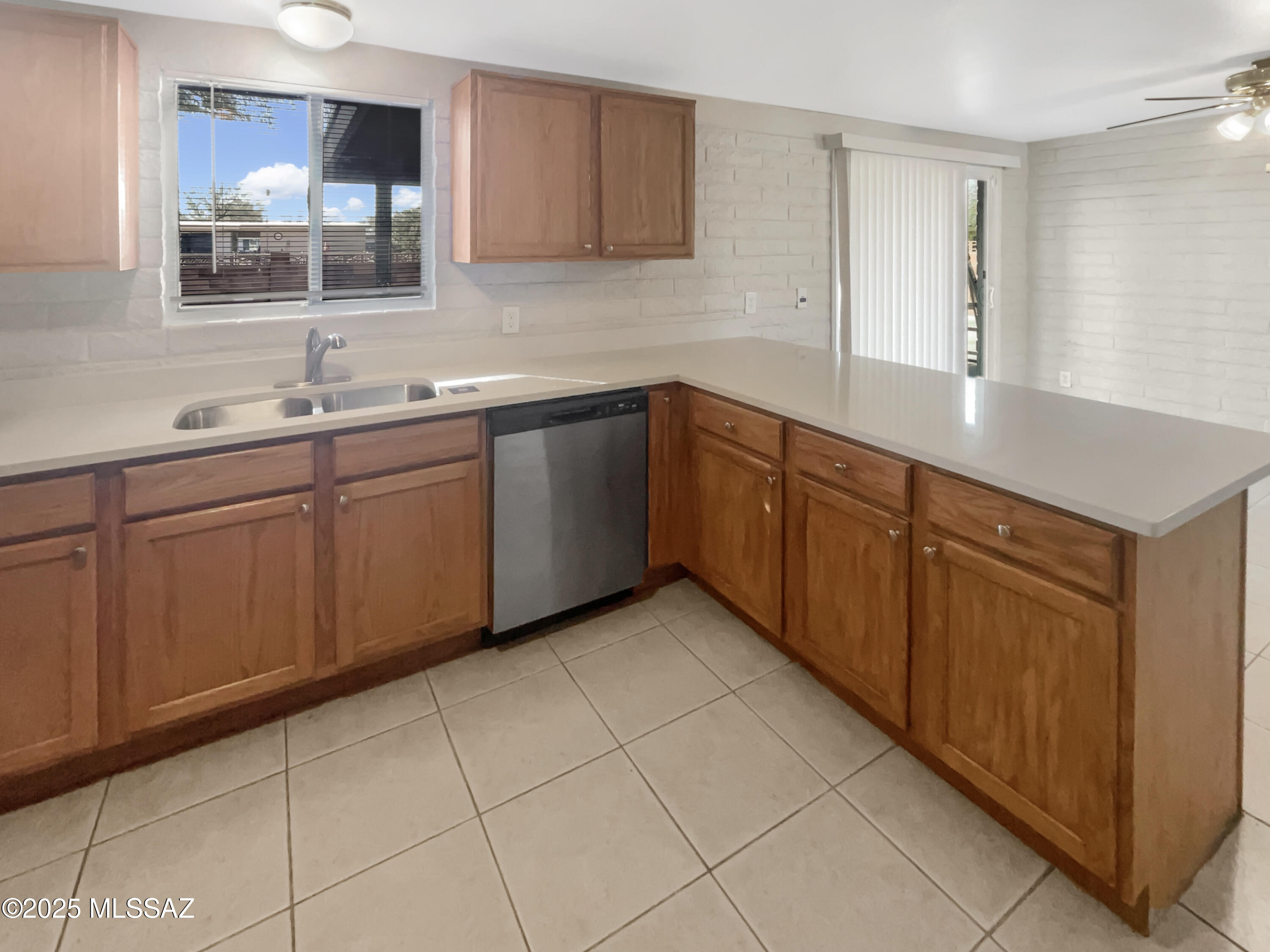 Casas Adobes Park (277-415) - Residential