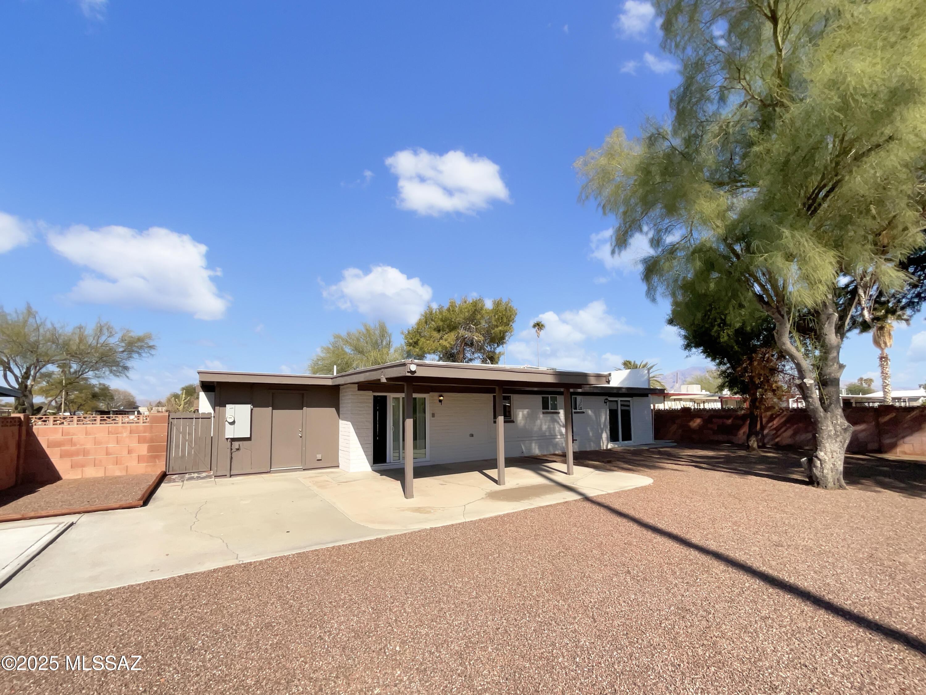 Casas Adobes Park (277-415) - Residential