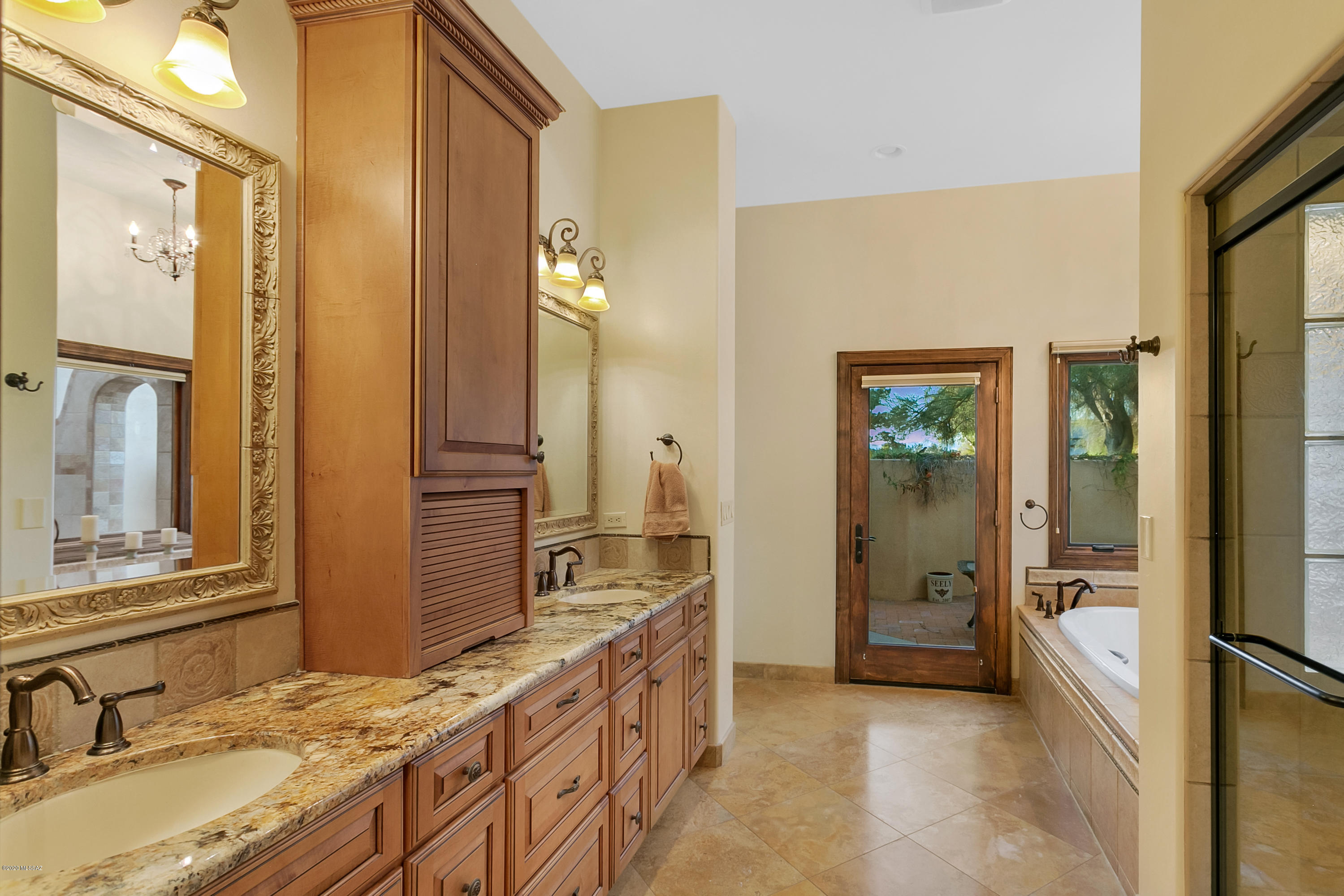 Tucson National Est - Residential