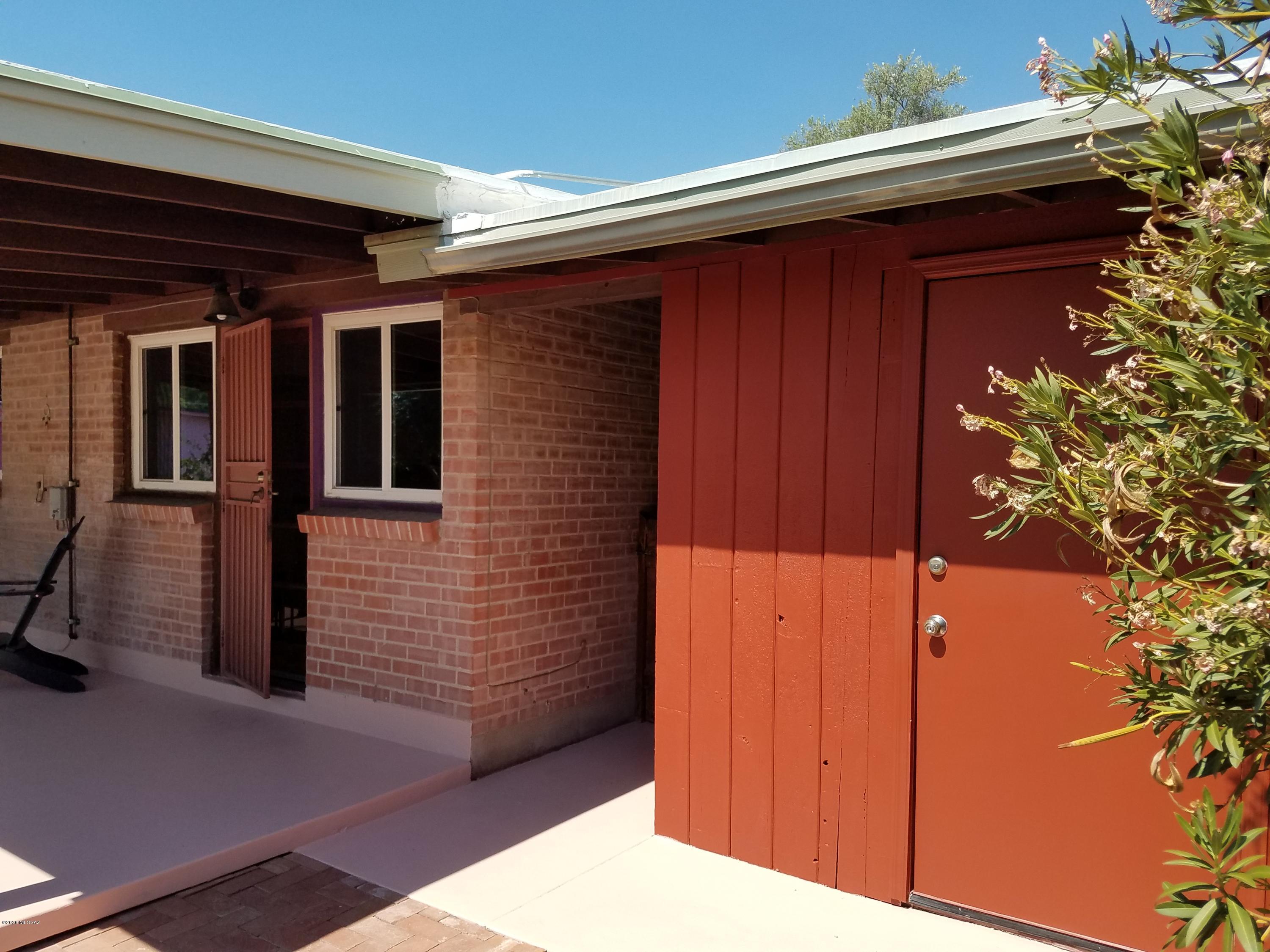 Country Club Heights - Residential