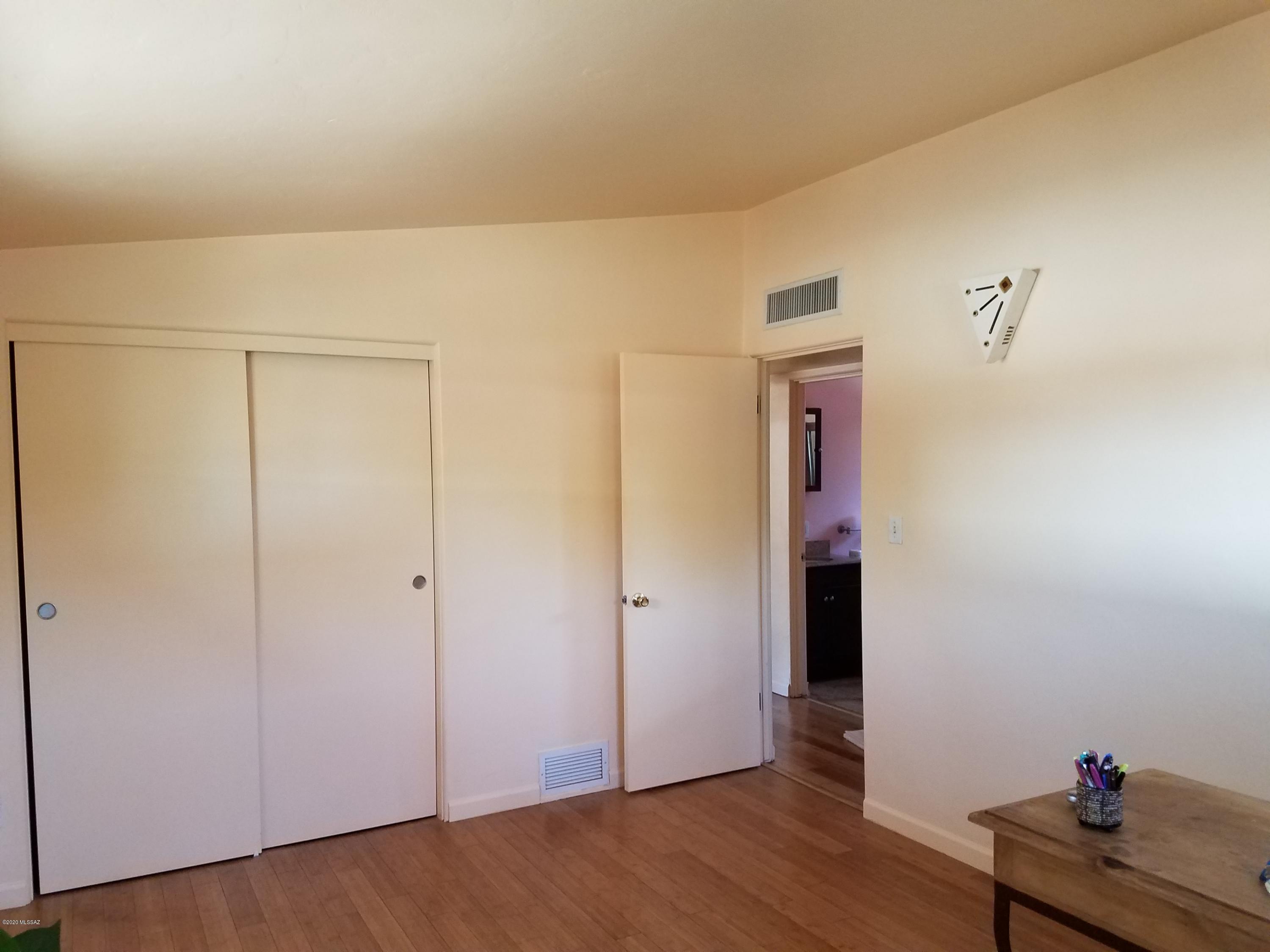 Country Club Heights - Residential
