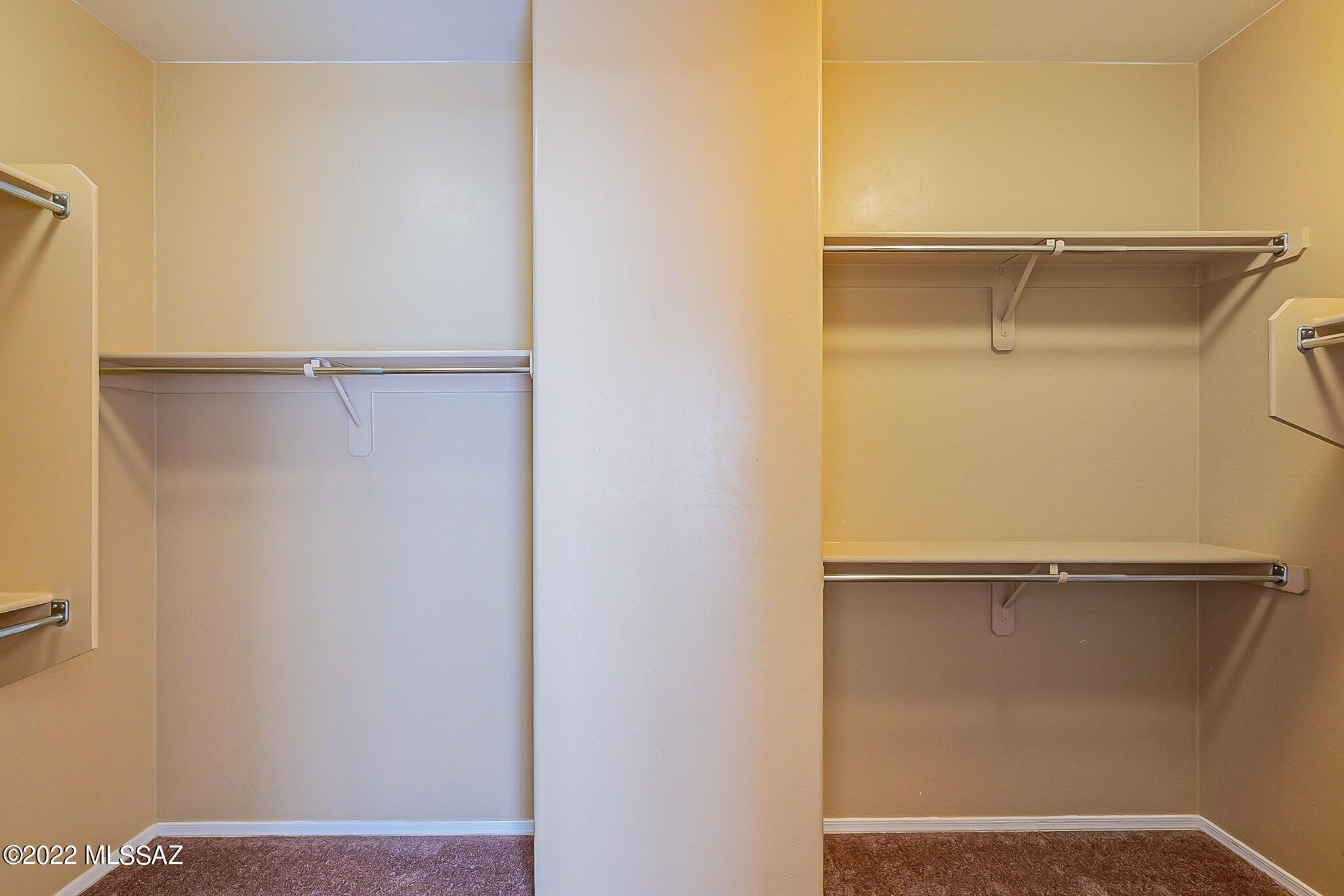 Lago Sereno (1-99) - Residential