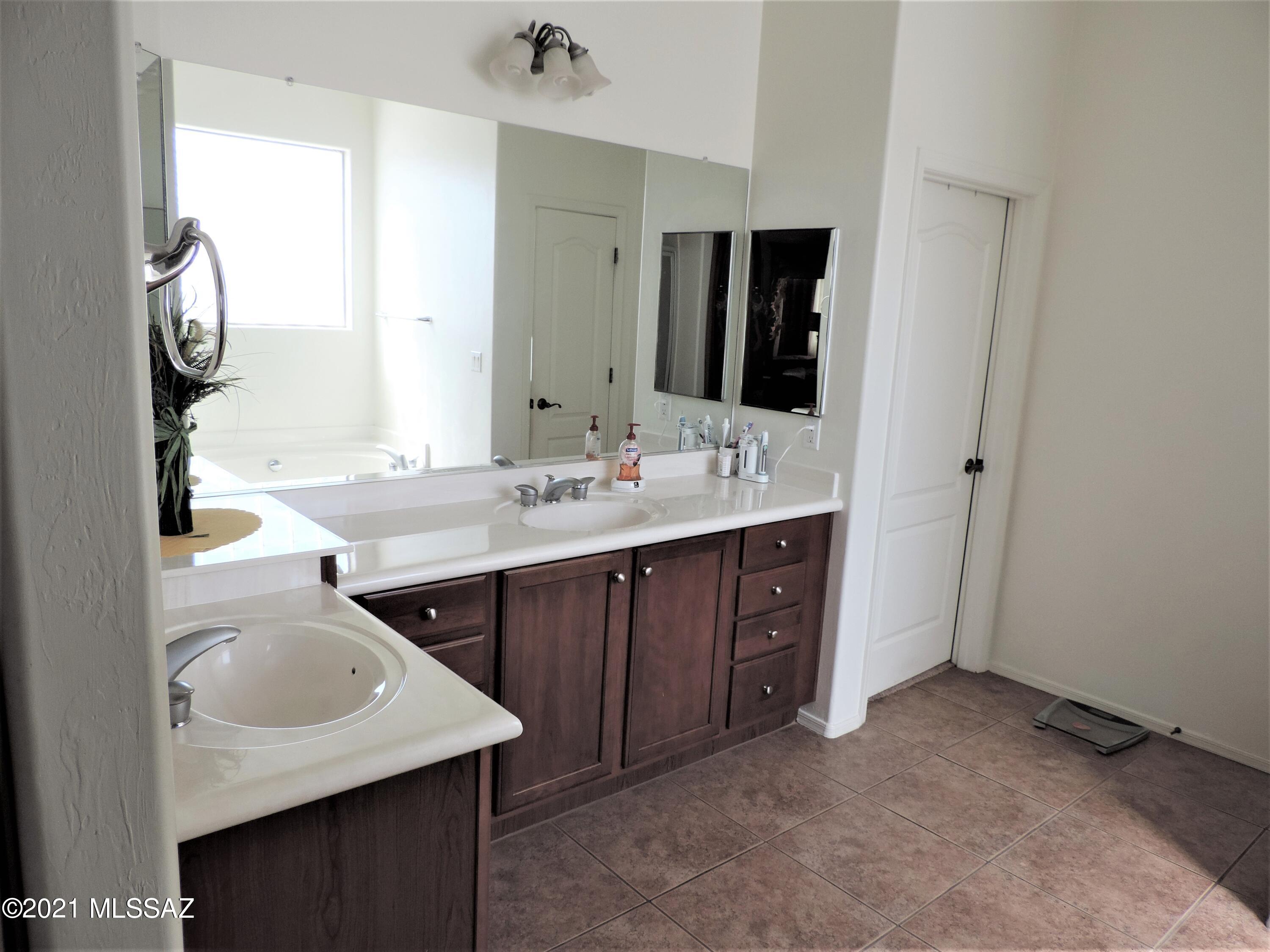 Amber Crest (1-123) - Residential