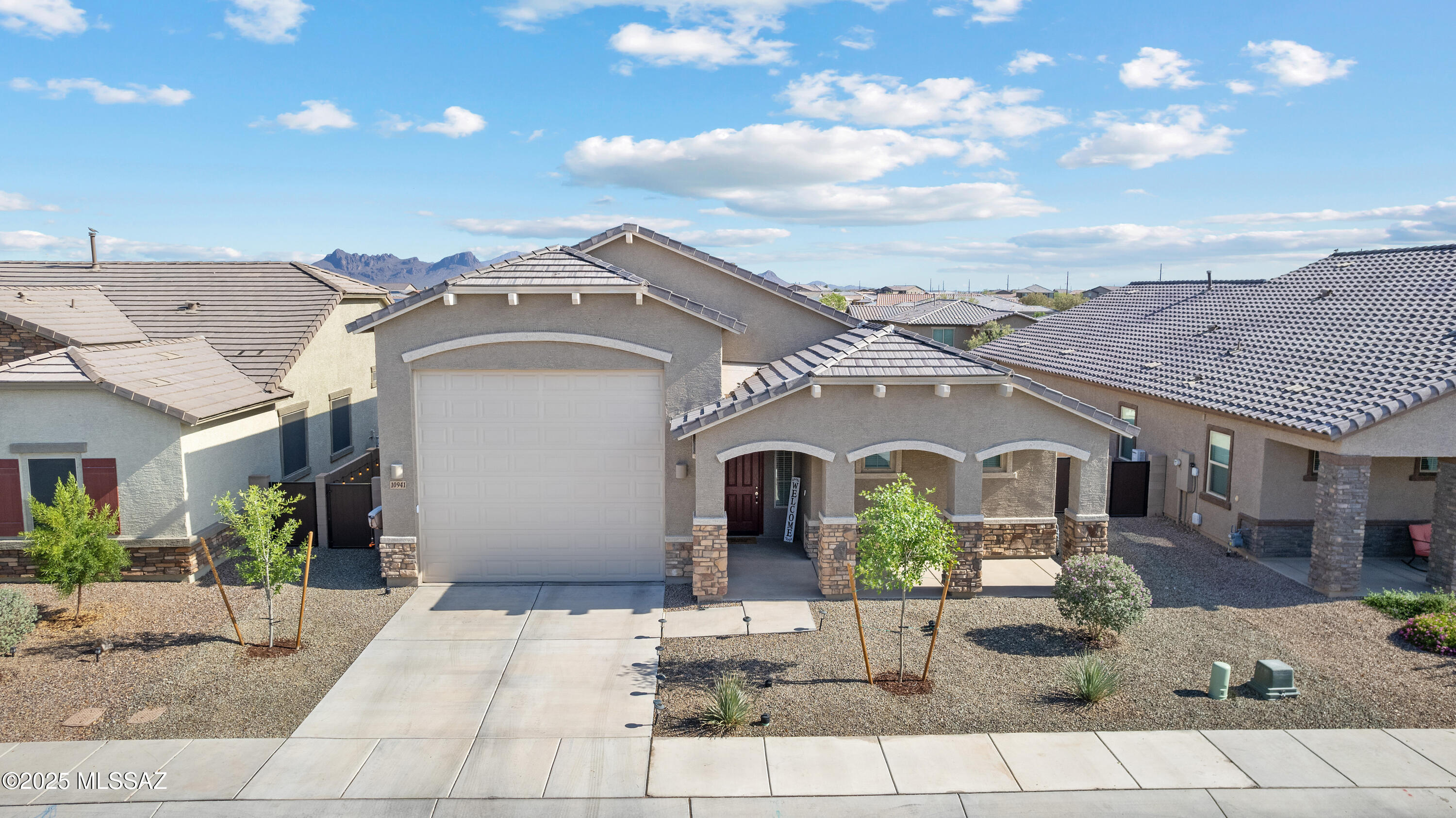10941 W Yates Lane