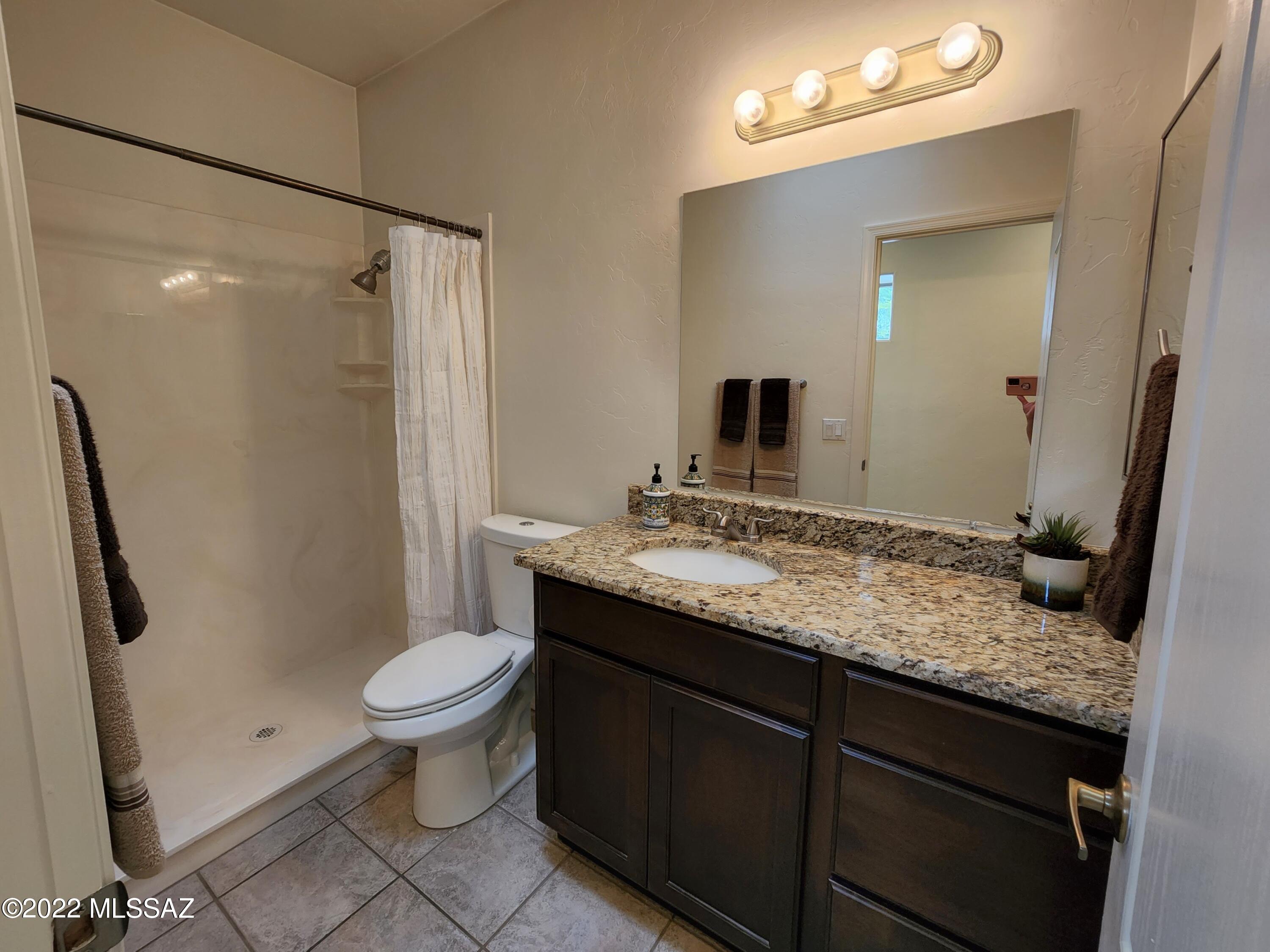 Marquette Place (1-44) - Residential