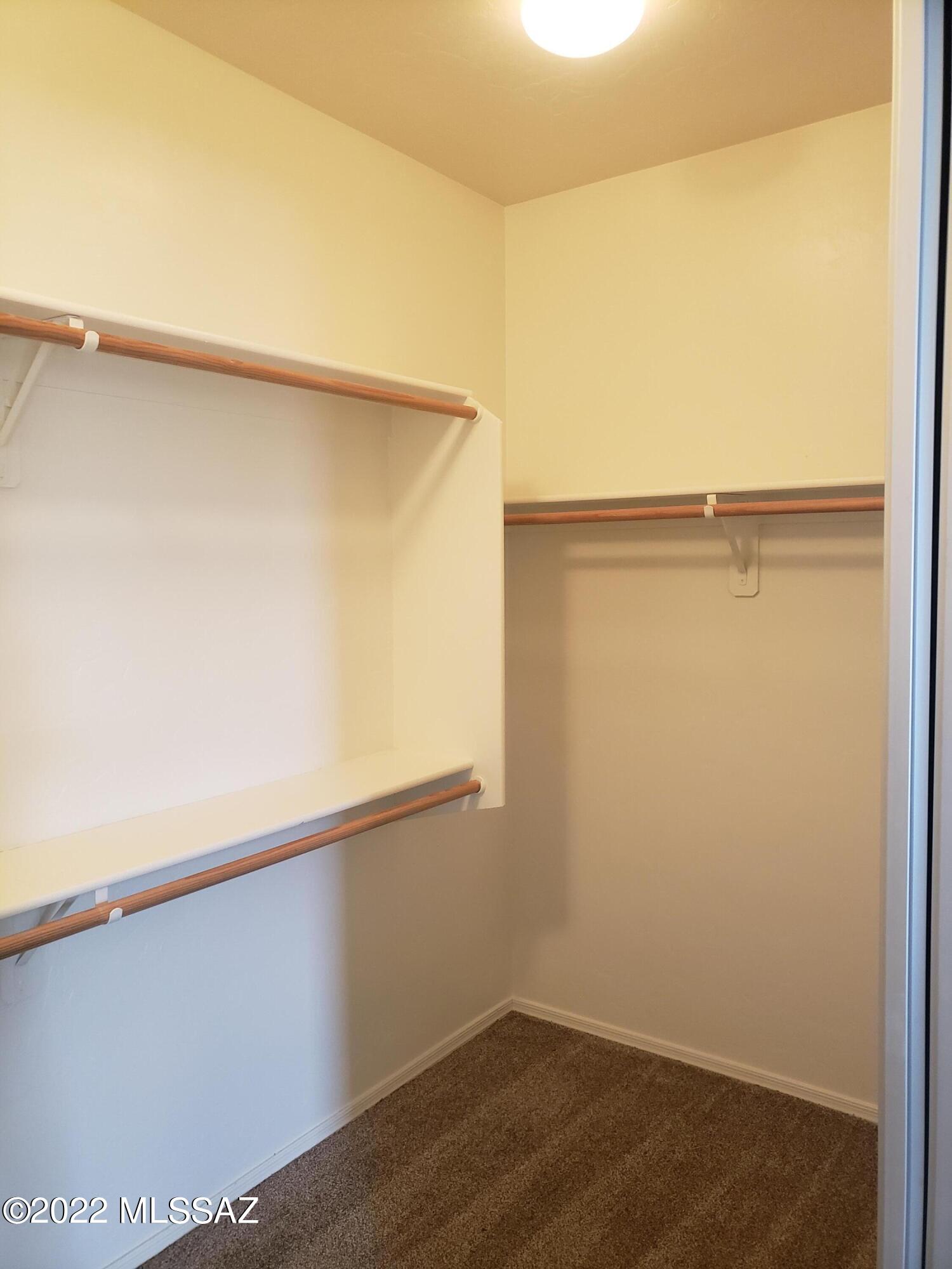 Marquette Place (1-44) - Residential