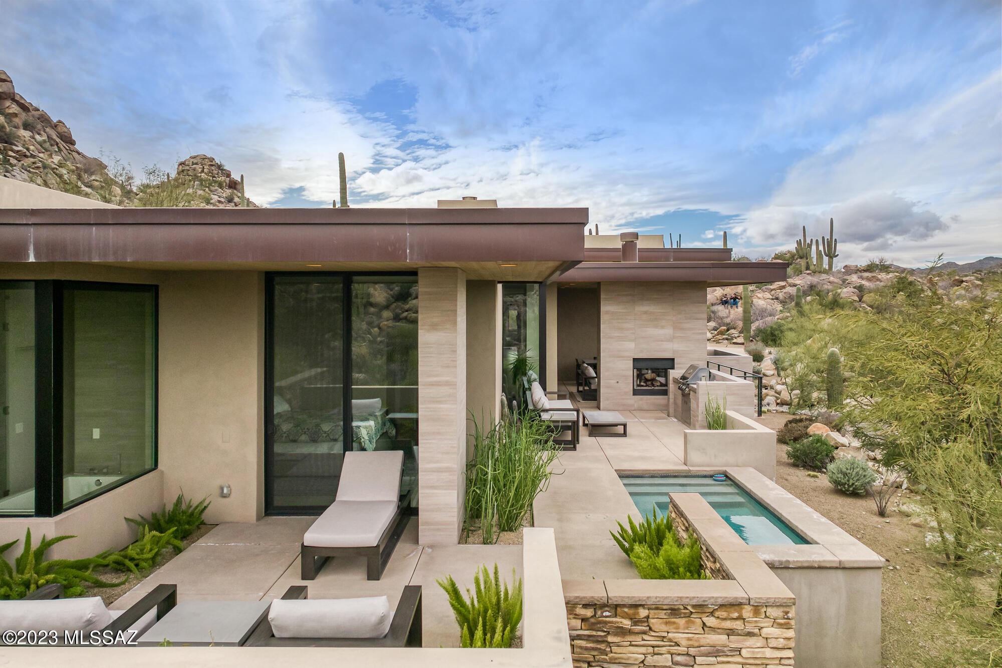 Stone Canyon IV - Residential