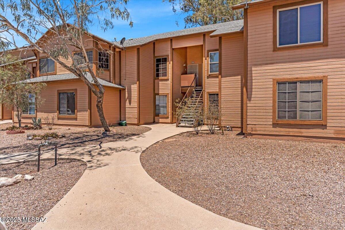 5682 S Wood Crest Drive