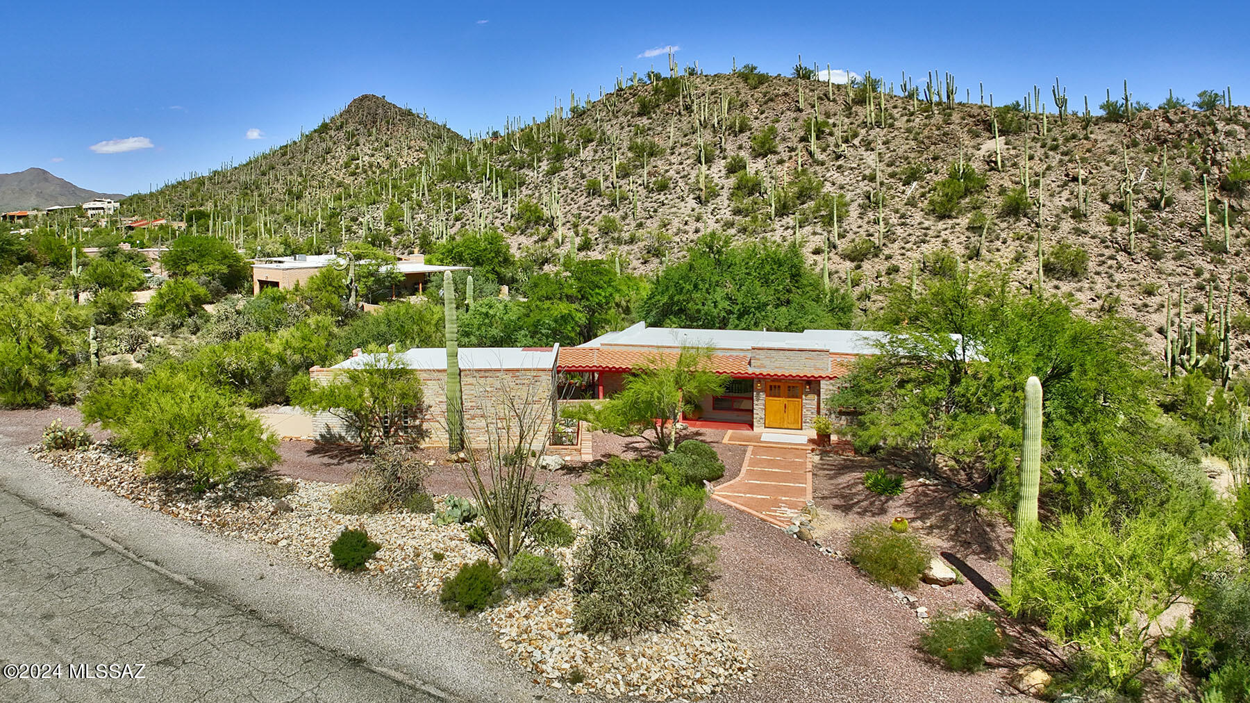 Casas Colina Cabo NO. 2 (31-67) - Residential