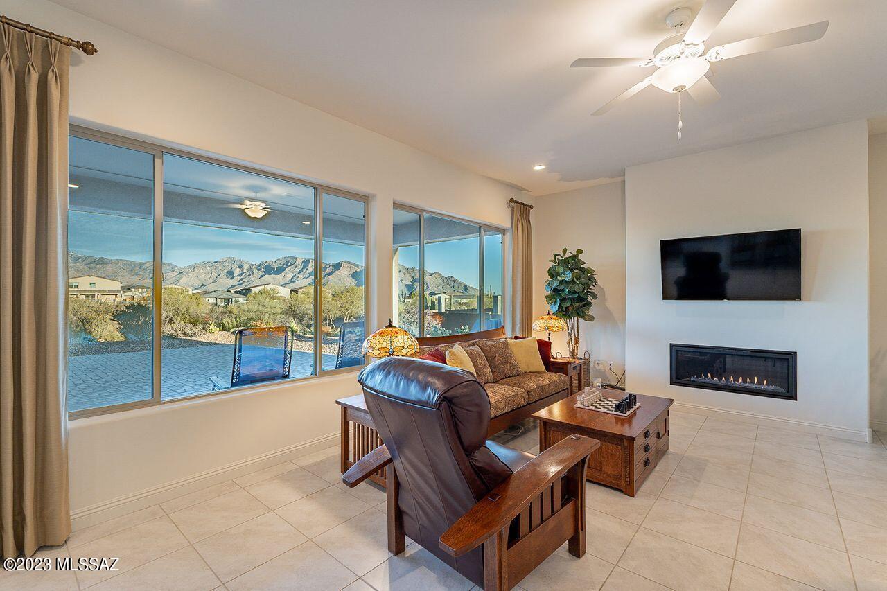 Saguaros Viejos West - Residential