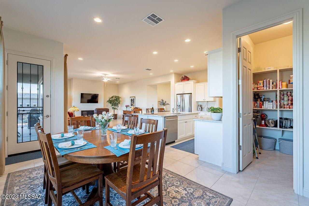 Saguaros Viejos West - Residential