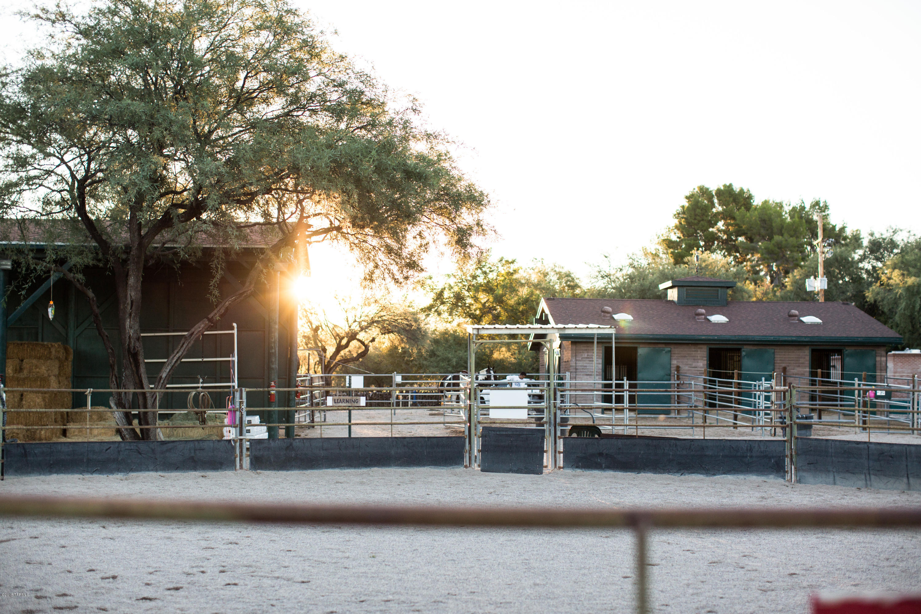Tanque Verde Country Estates - Residential