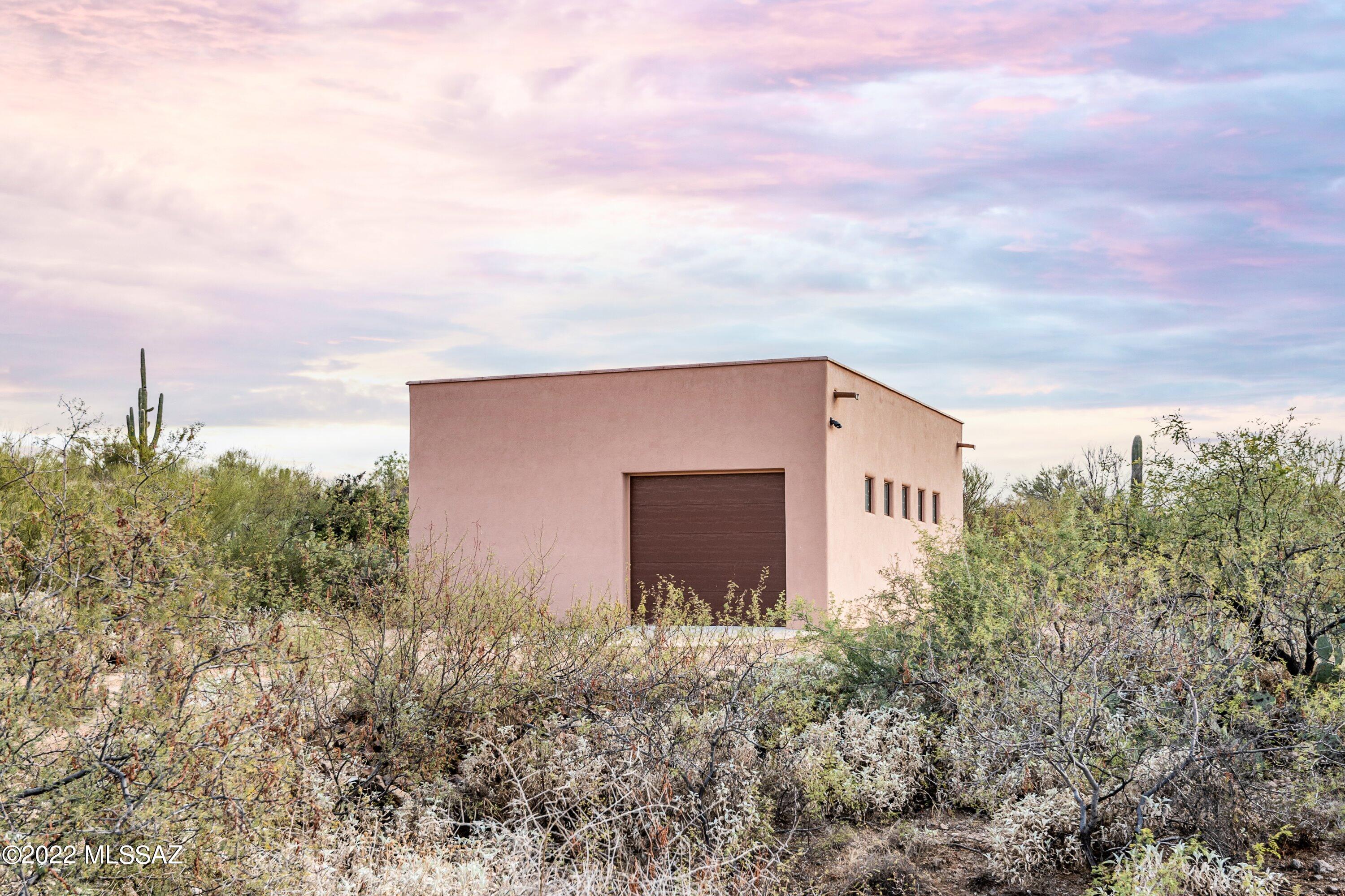 Coyote Creek (1-395) - Residential