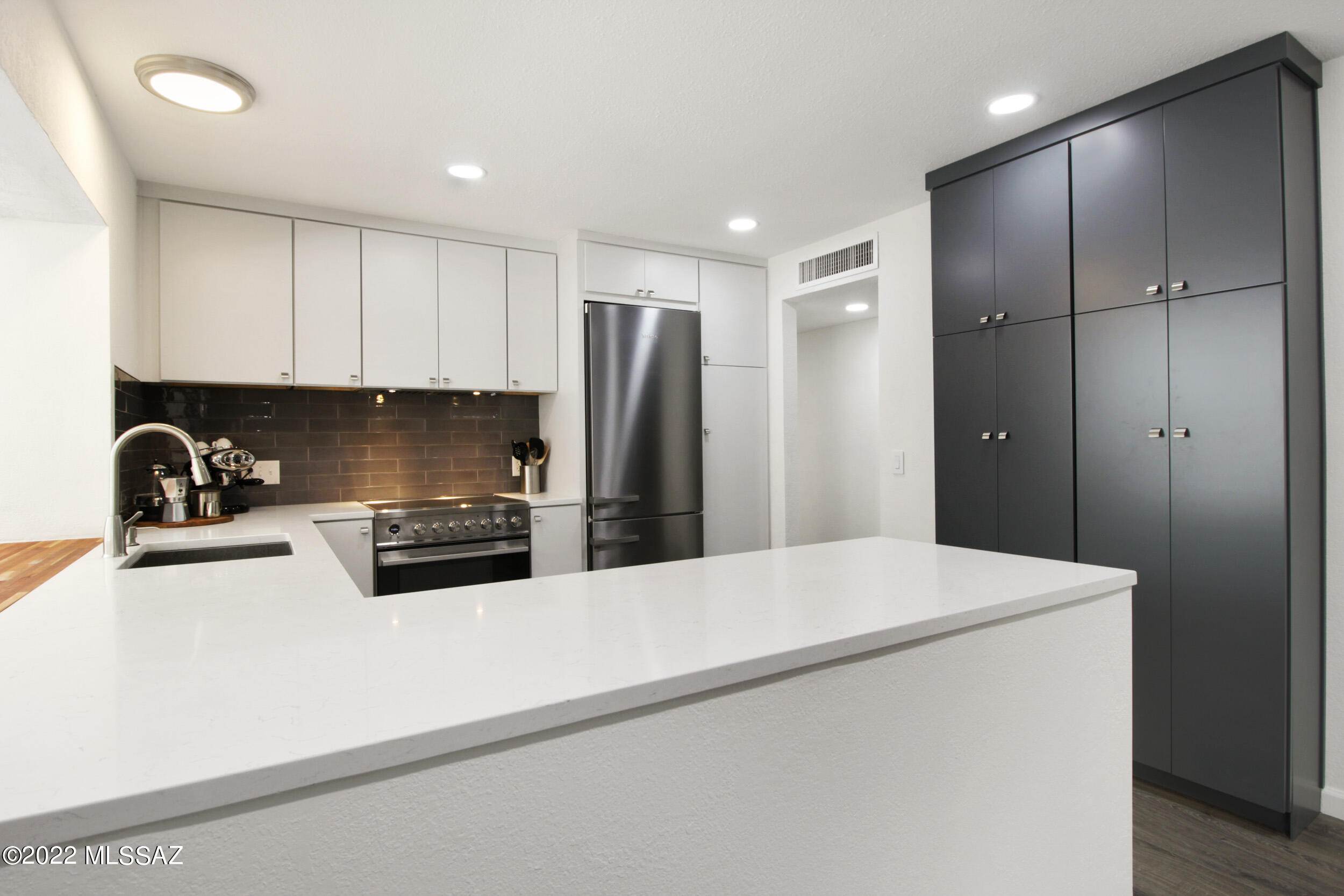 The Foothills Clusters (373-569) - Residential