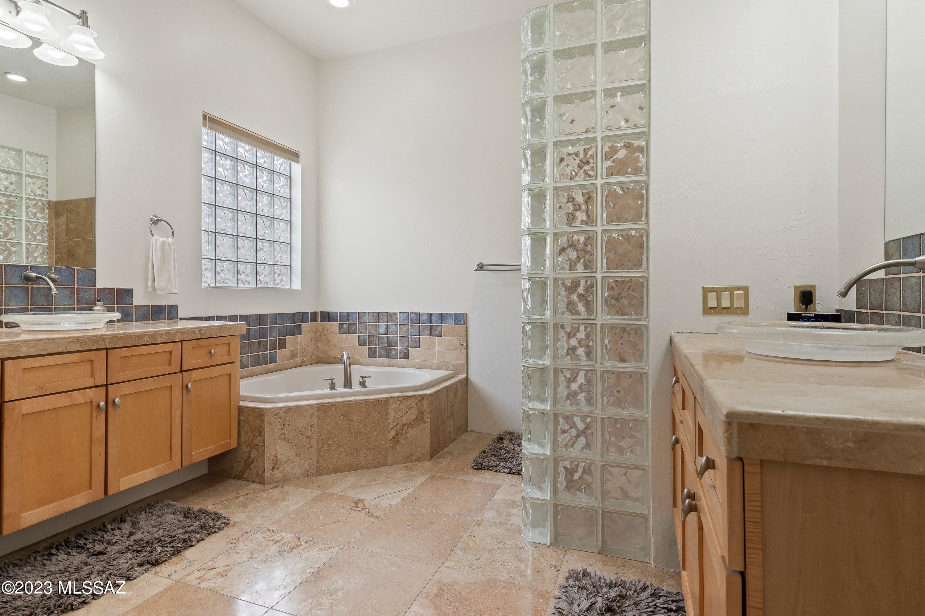 Ventana Del Rio (1-29) - Residential