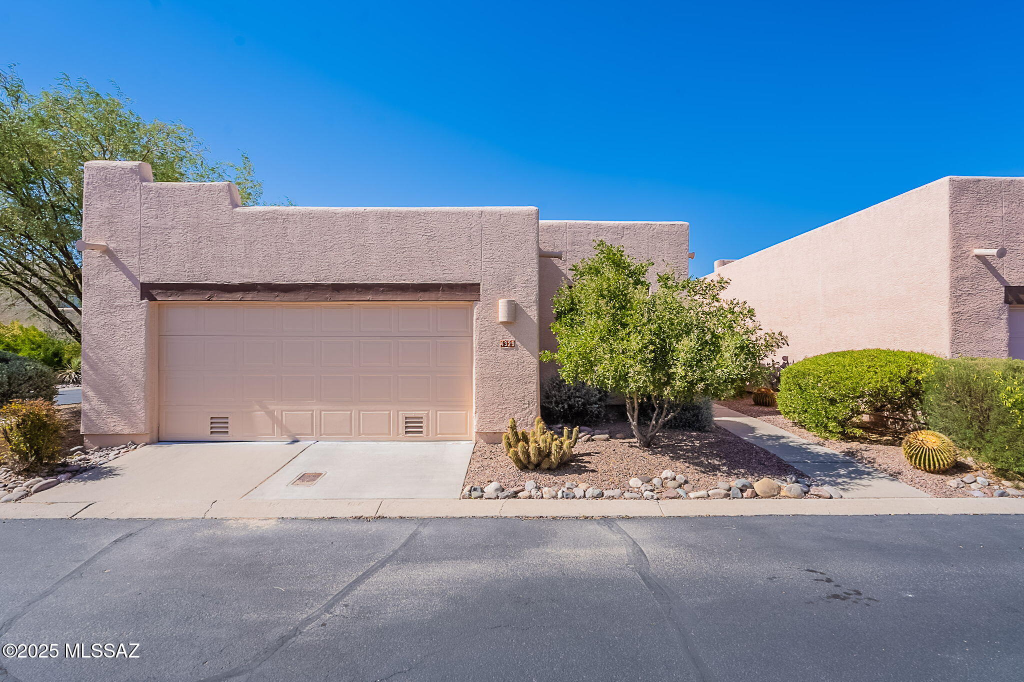 4329 E Sunnybrook Lane