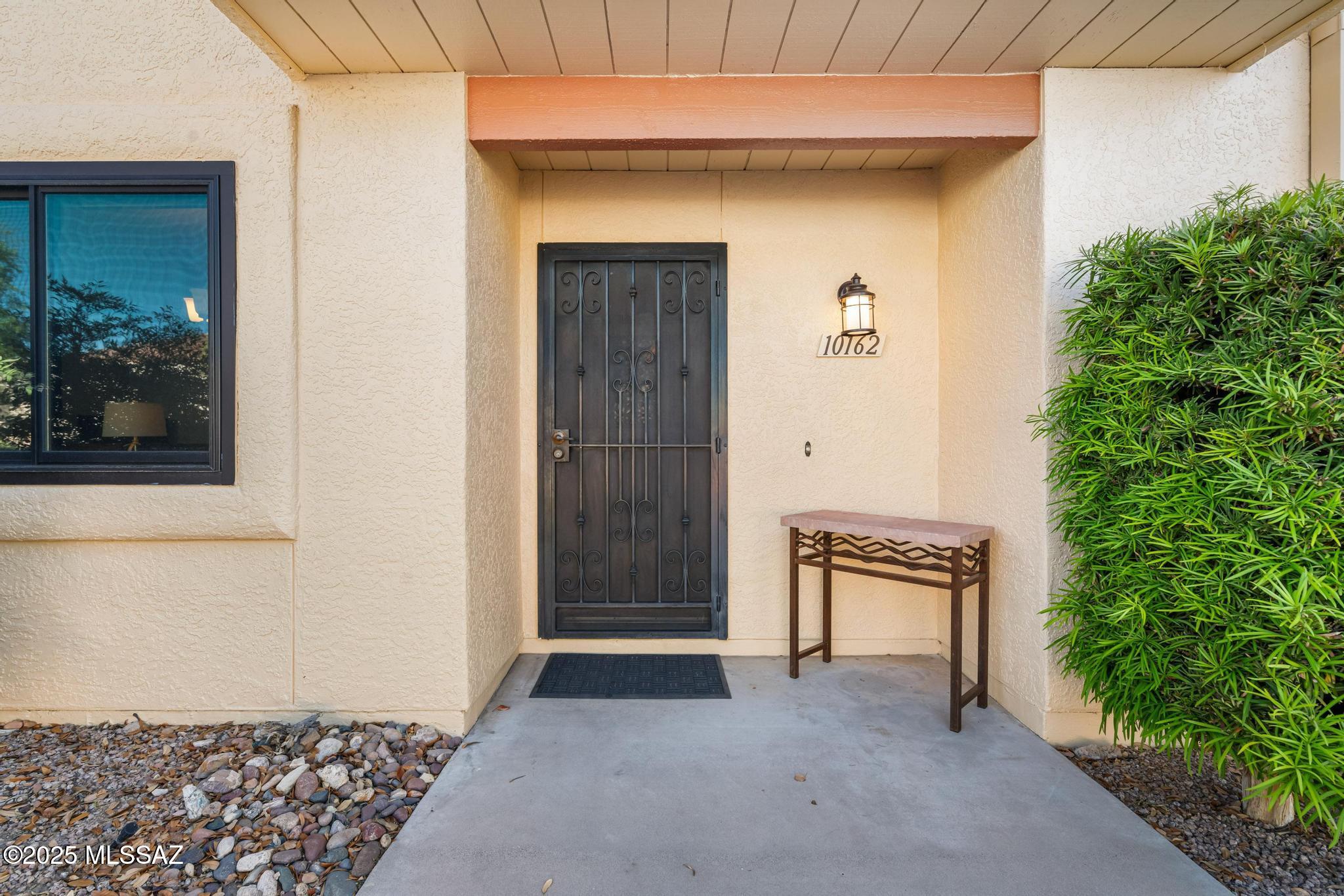 10162 E Arizmo Street