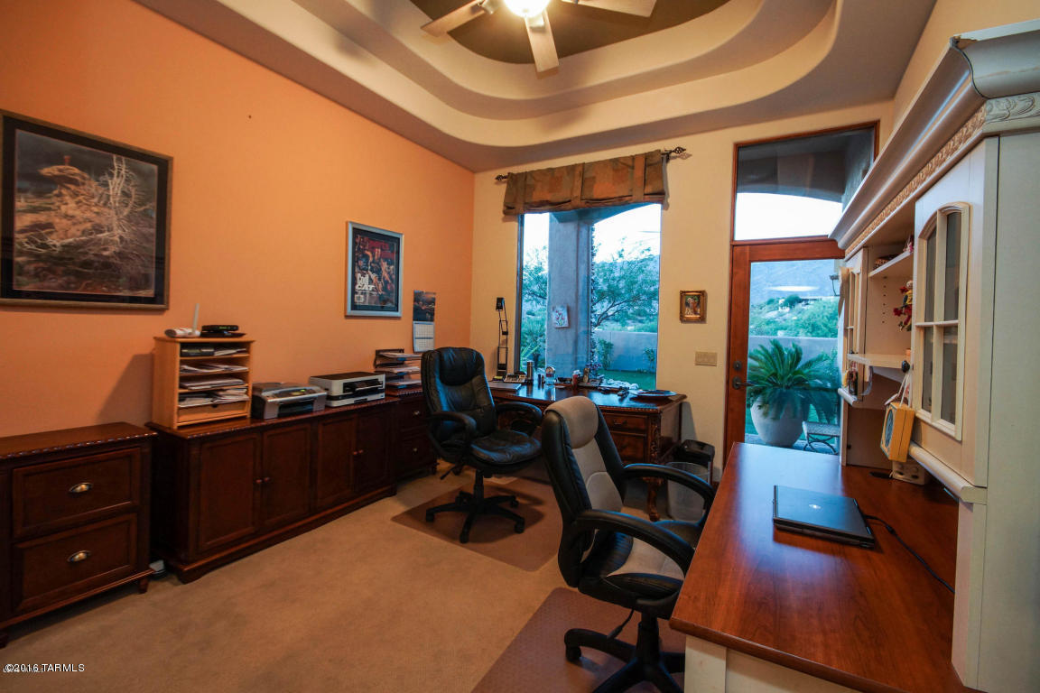 Las Alturas (1-167) - Residential Lease