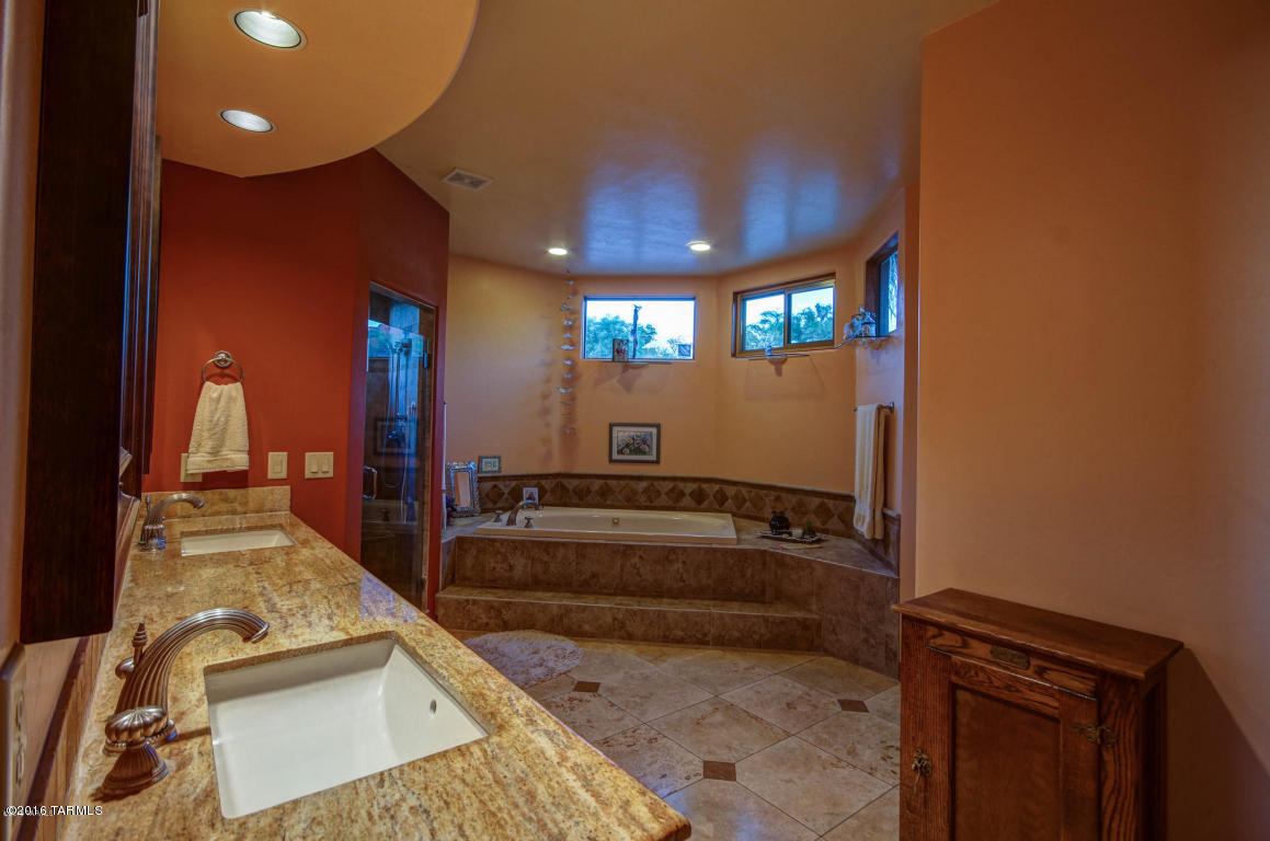 Las Alturas (1-167) - Residential Lease