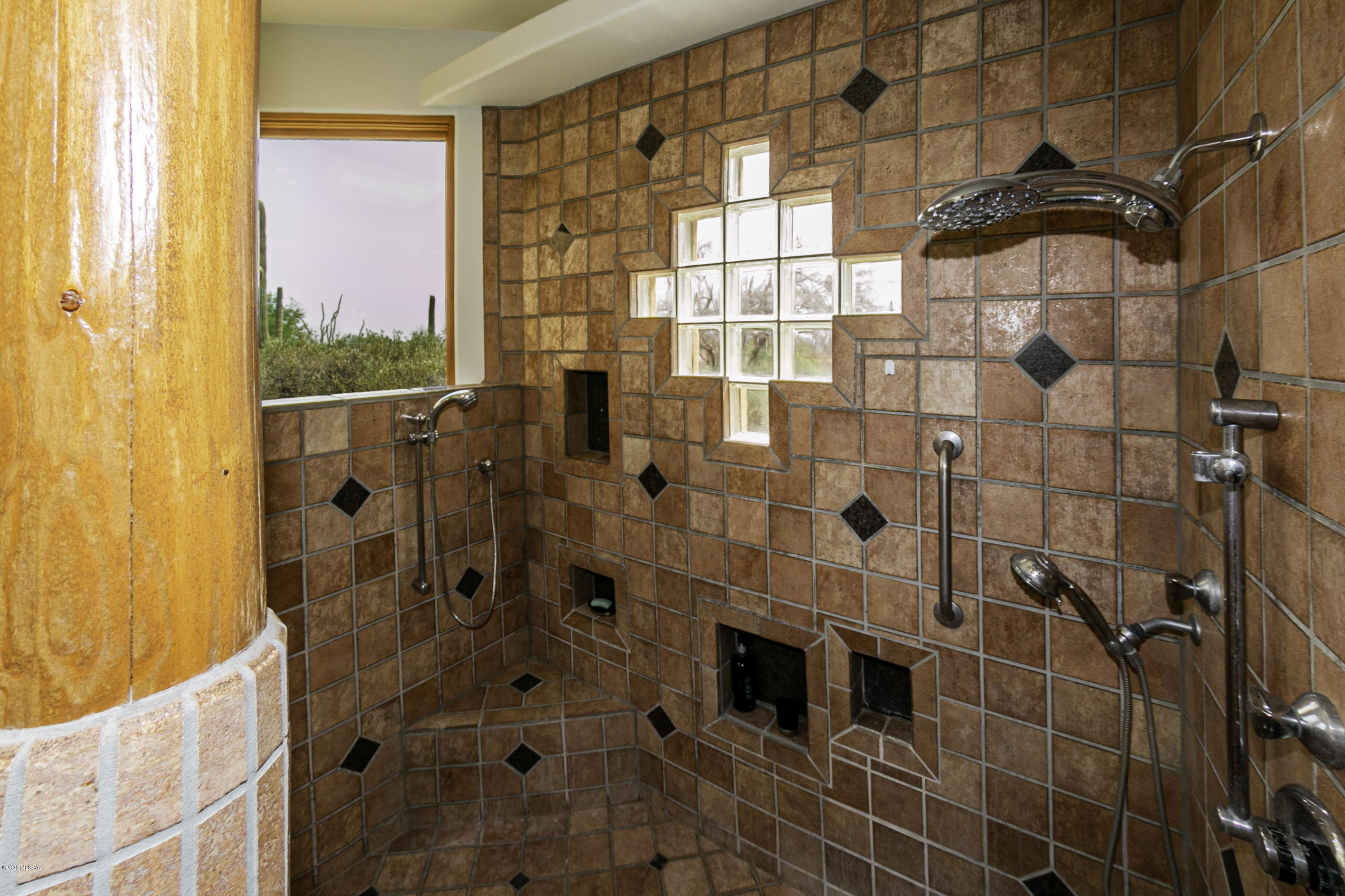 Roadrunner Hills (1-21) - Residential