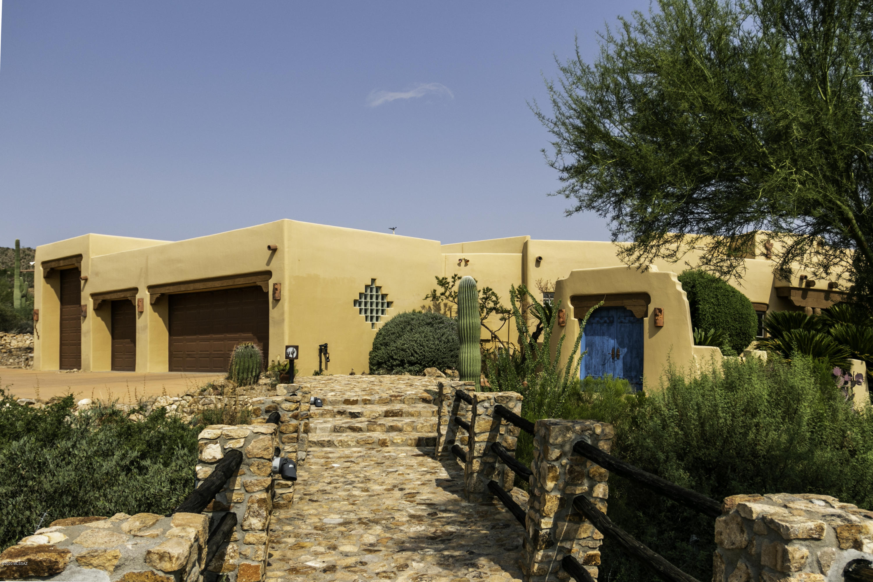 Roadrunner Hills (1-21) - Residential