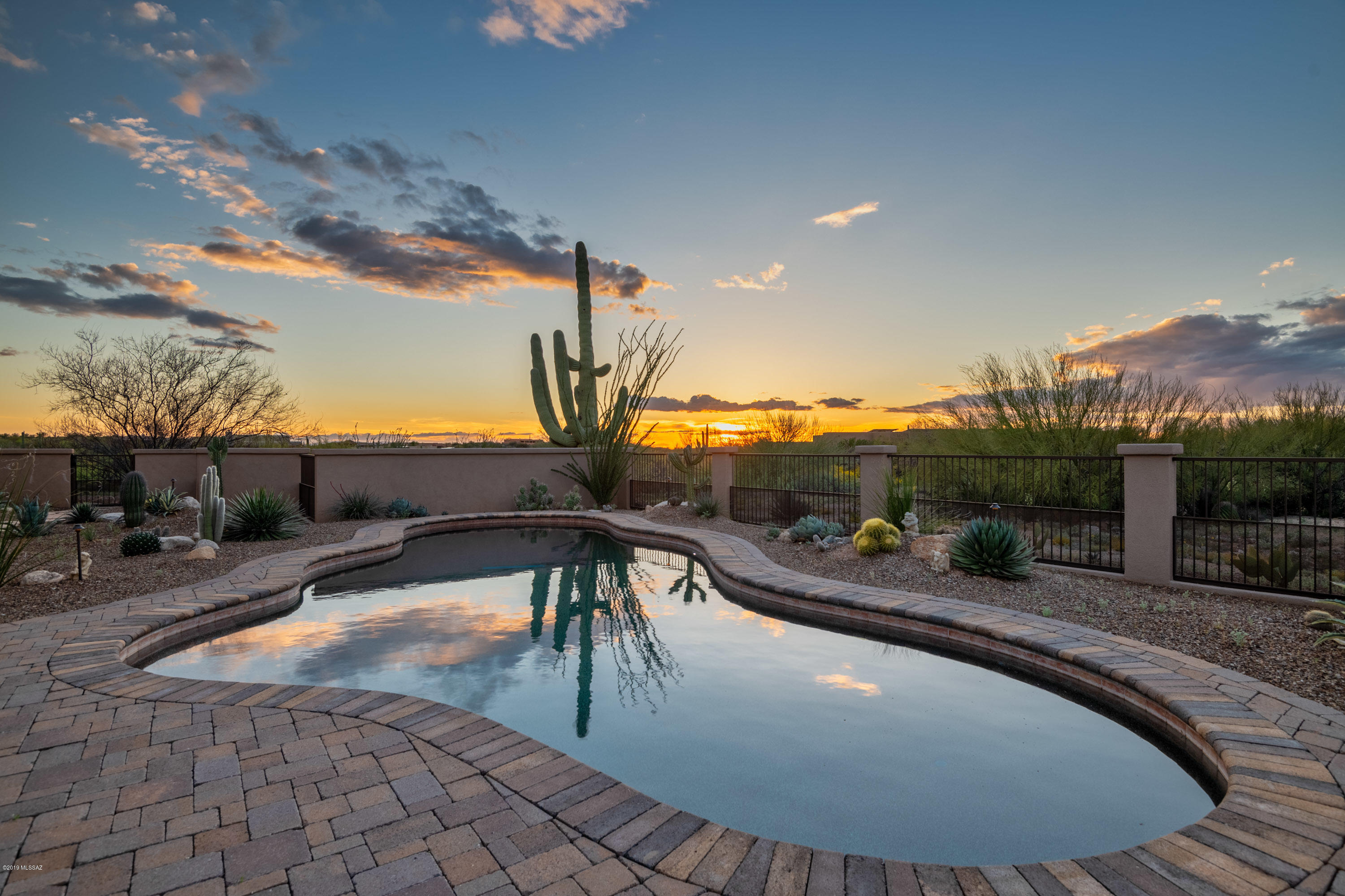 Coyote Creek (1-395) - Residential