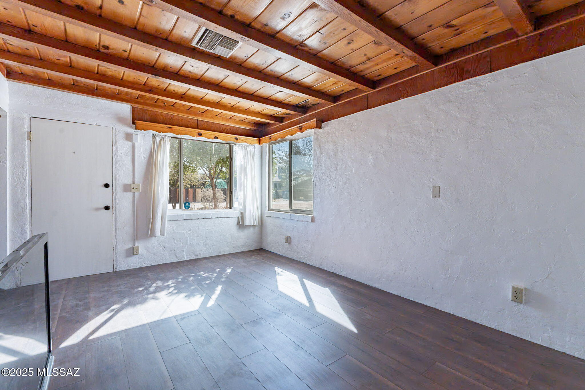 3721 N Estrella Lane