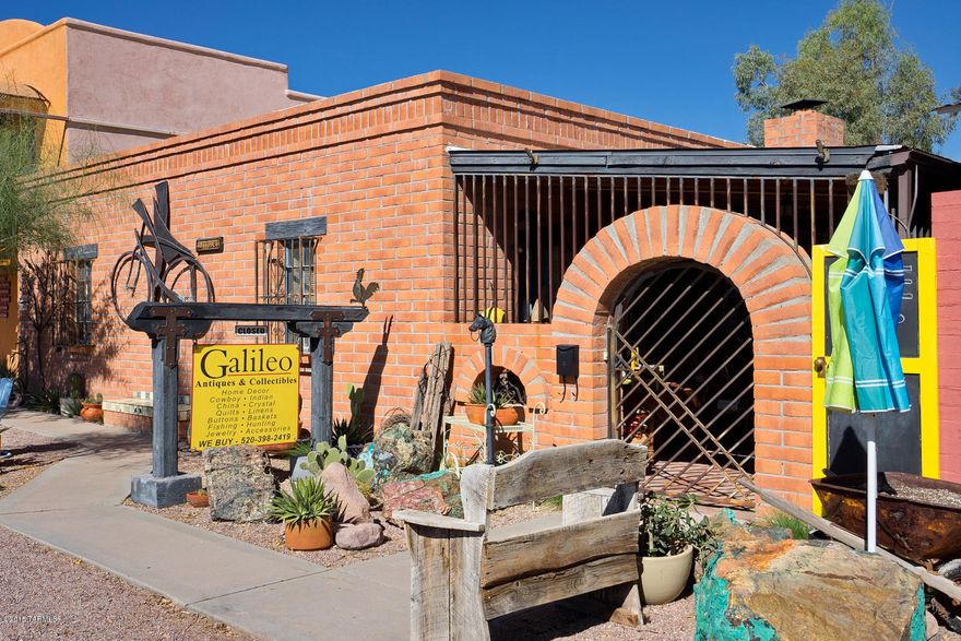 The possibilities are endless in this charming home in the heart of Tubac! Perfect location for a working studio or perhaps you'd like to have retail space in this highly visible area. Or maybe you just want a 1 bedroom home in the heart of the Village knowing that when the shops close for the evening, you have a perfect place to relax and enjoy the quiet that Tubac offers. Zoning works either way and you're close to dining, the Tubac Presidio & easy highway access for when you do have to leave.