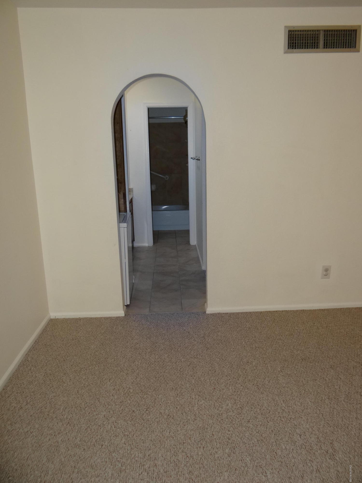 Las Casas Bellas Condo (1-44) - Residential Lease