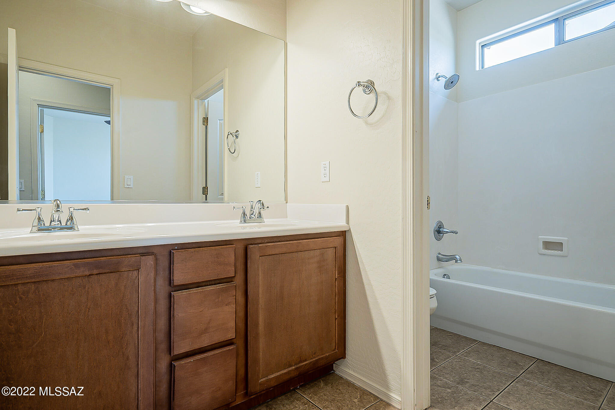 Entrada Bonita (1-253) - Residential Lease