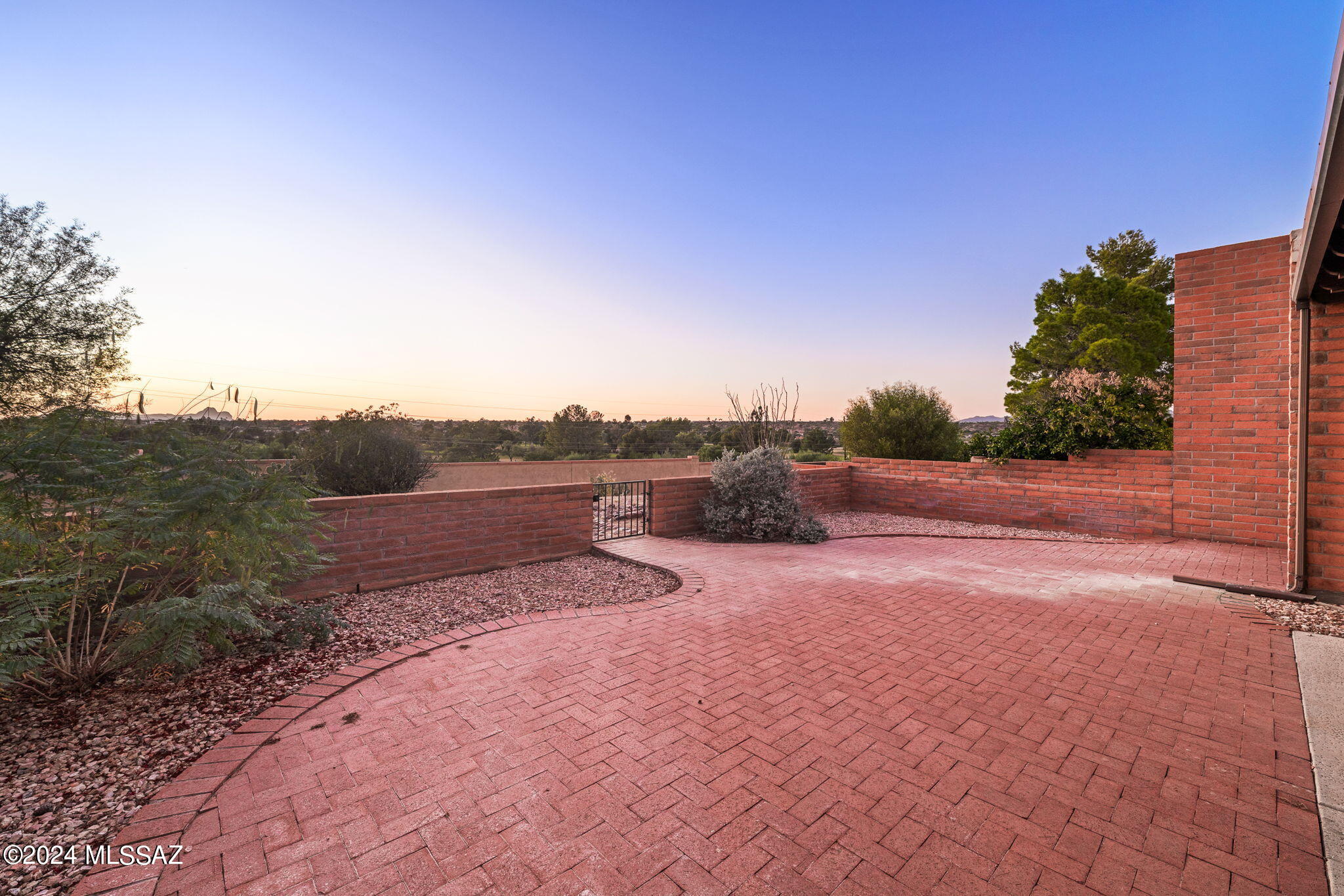 La Cholla Hills(1-313) - Residential