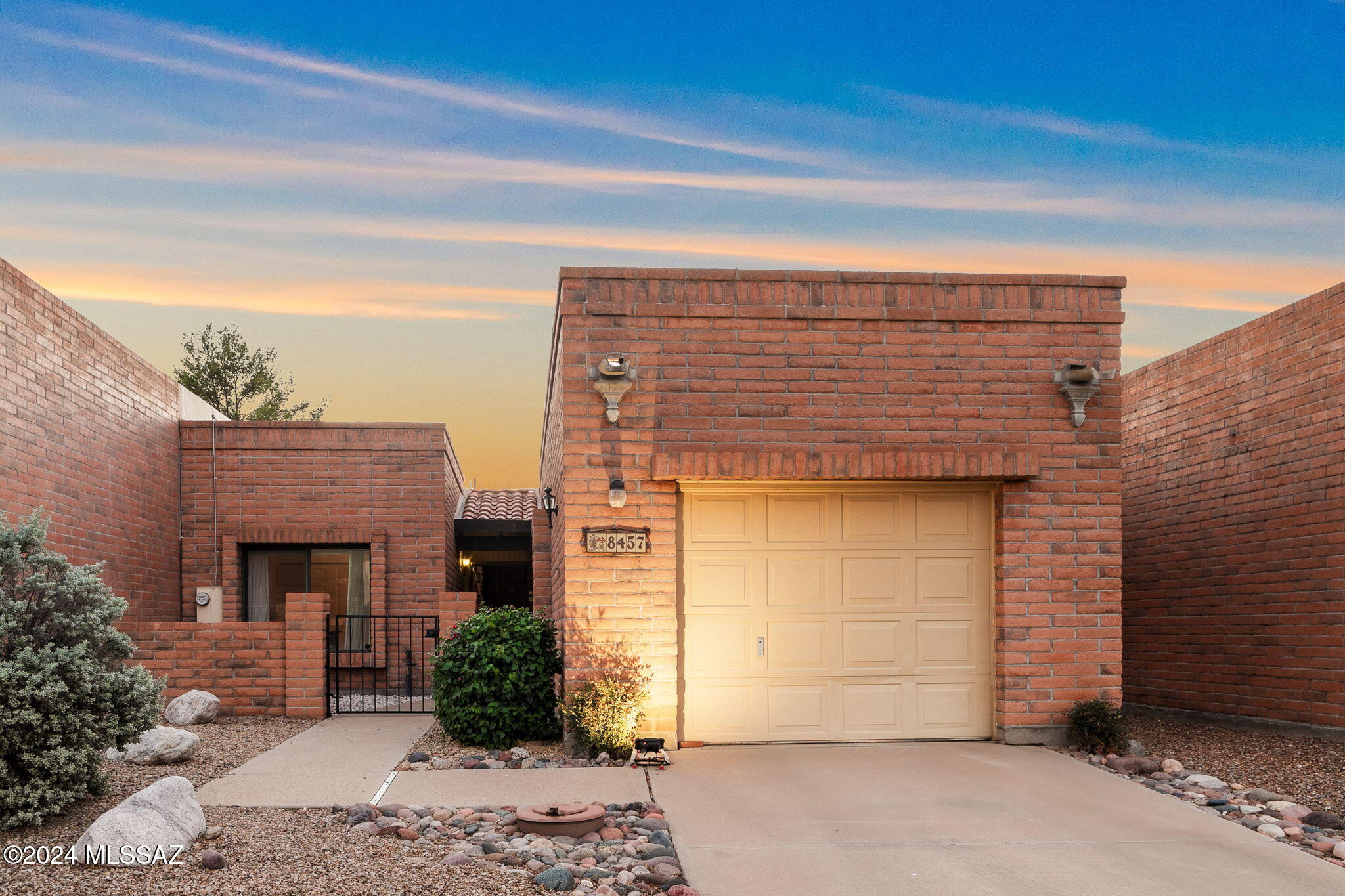 La Cholla Hills(1-313) - Residential