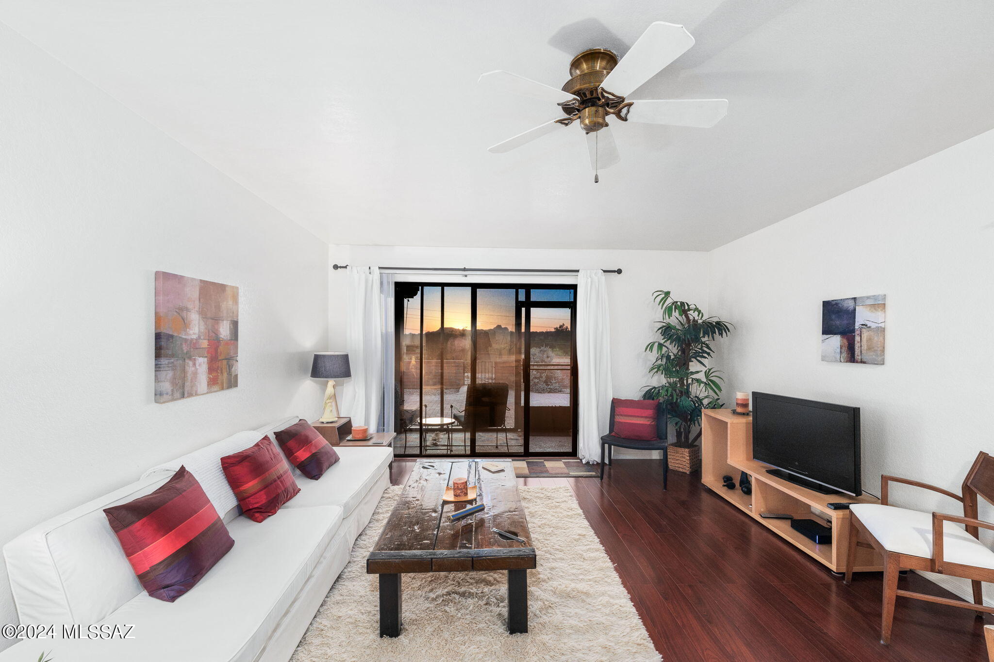 La Cholla Hills(1-313) - Residential