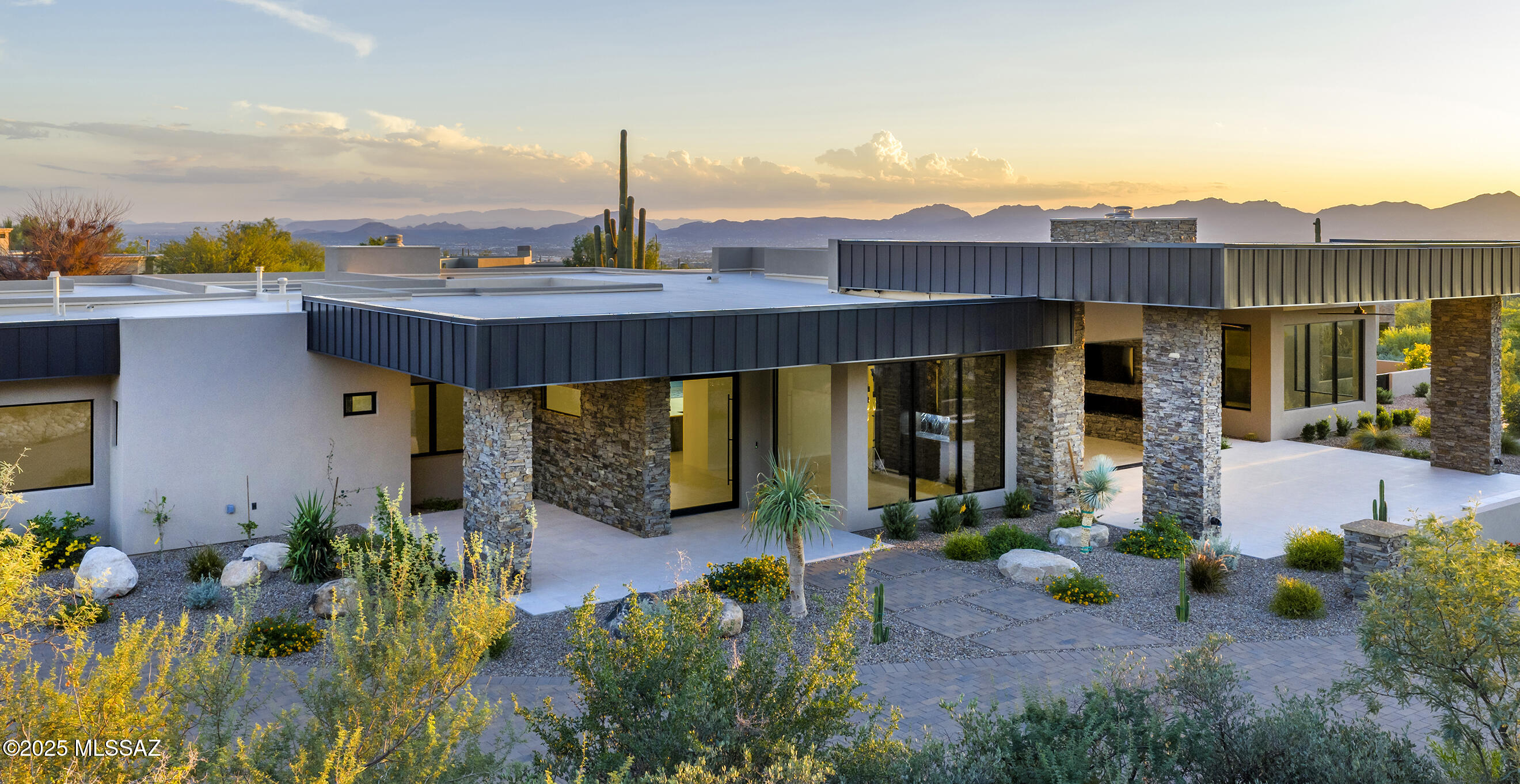 2155 E Desert Garden Drive