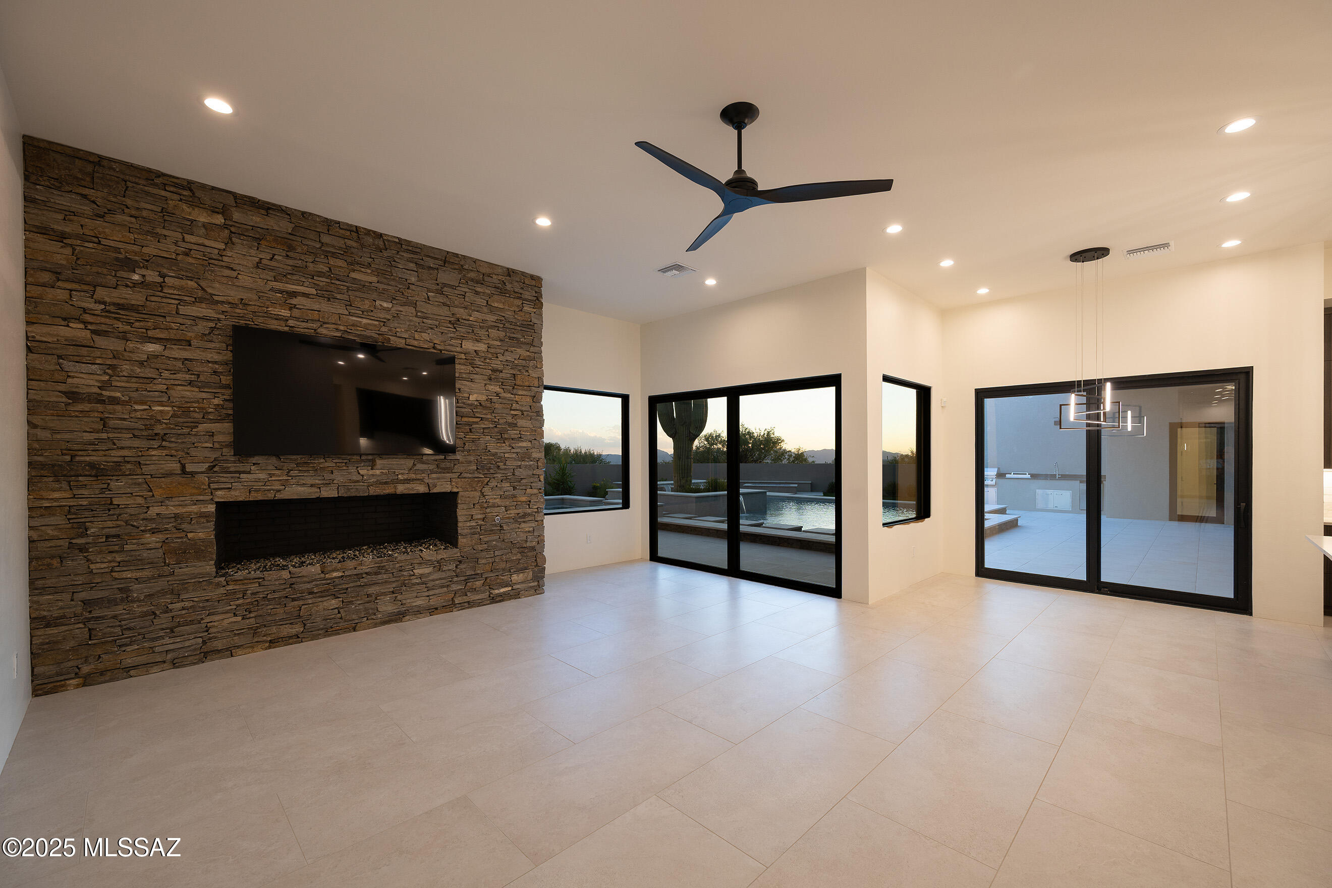Pima Canyon Estates (298-308) - Residential
