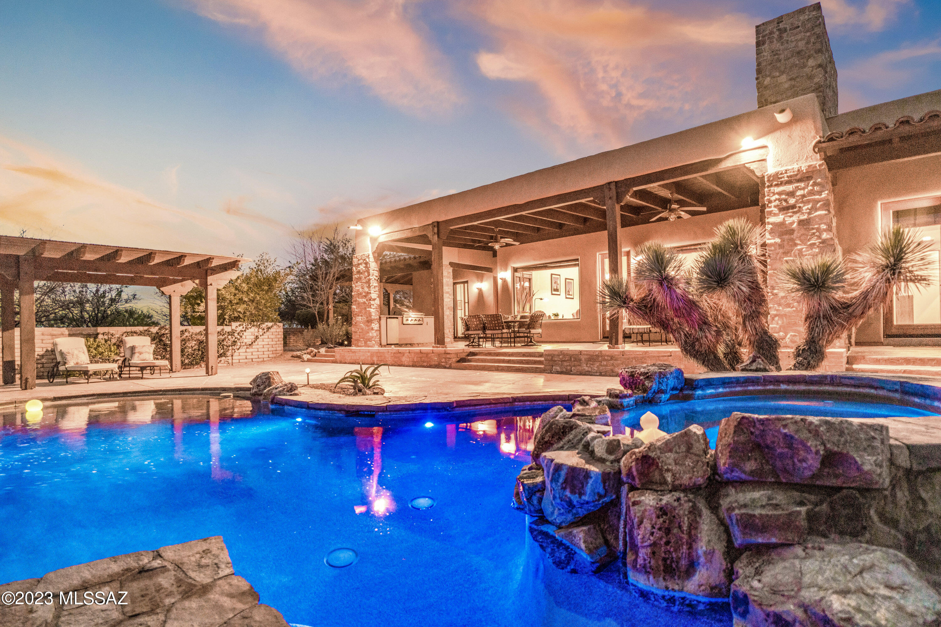 La Cholla Airpark - Residential