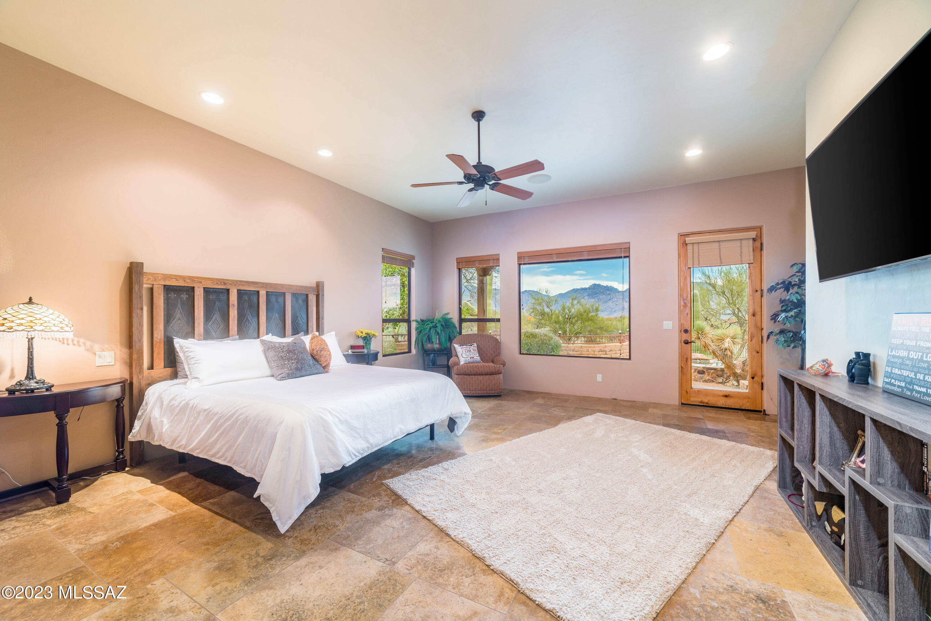 La Cholla Airpark - Residential