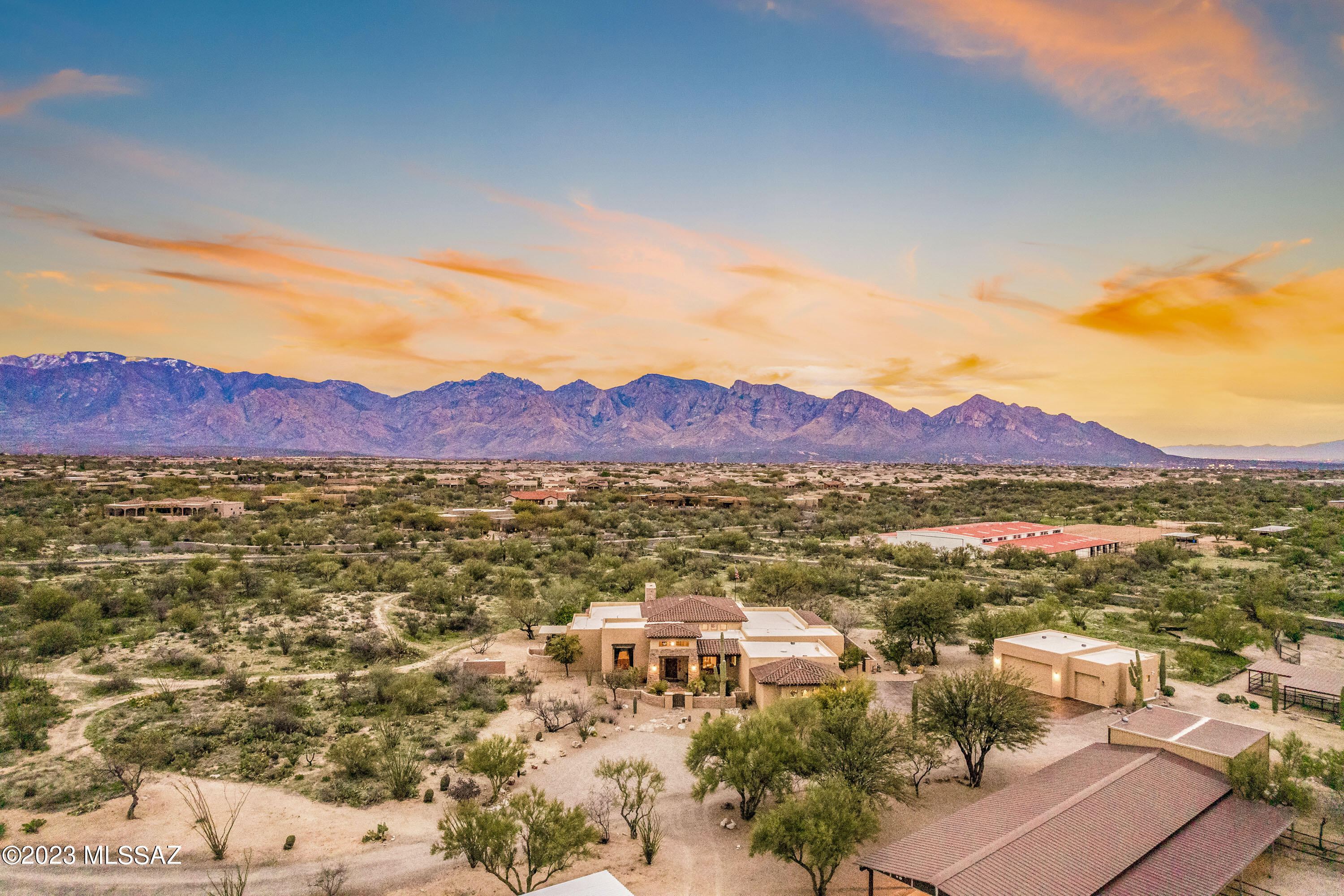 La Cholla Airpark - Residential